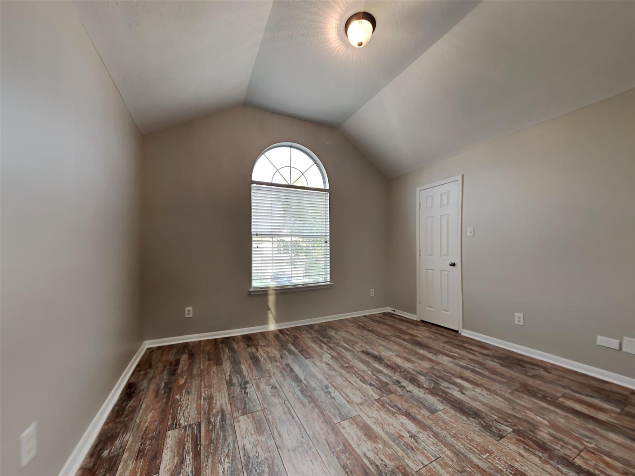 10807 Tobar Falls Circle