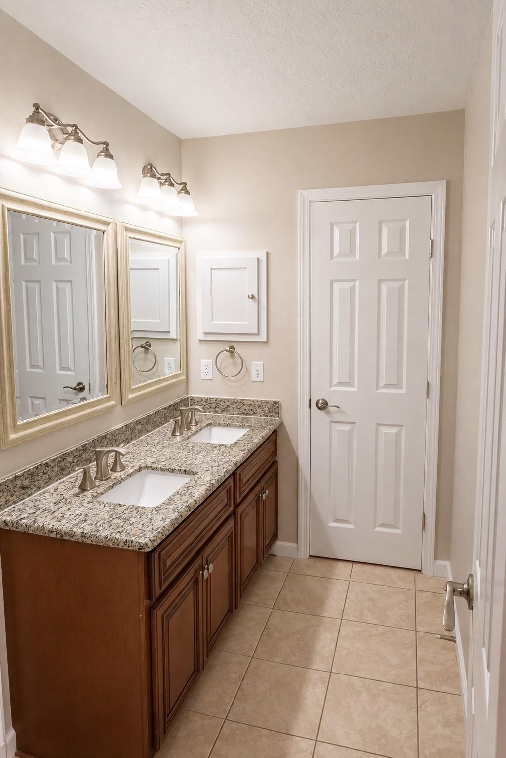 11 Hickory Oak Drive