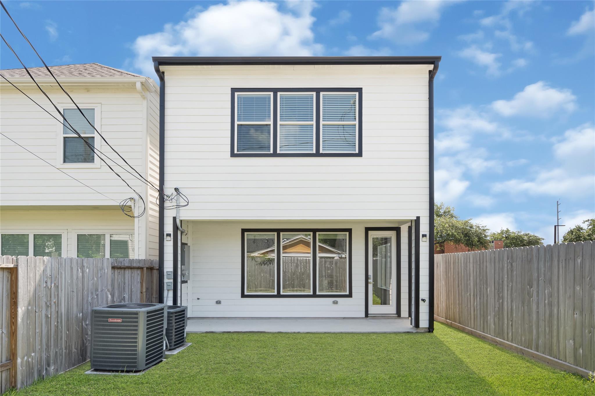 1119 Lawrence Street