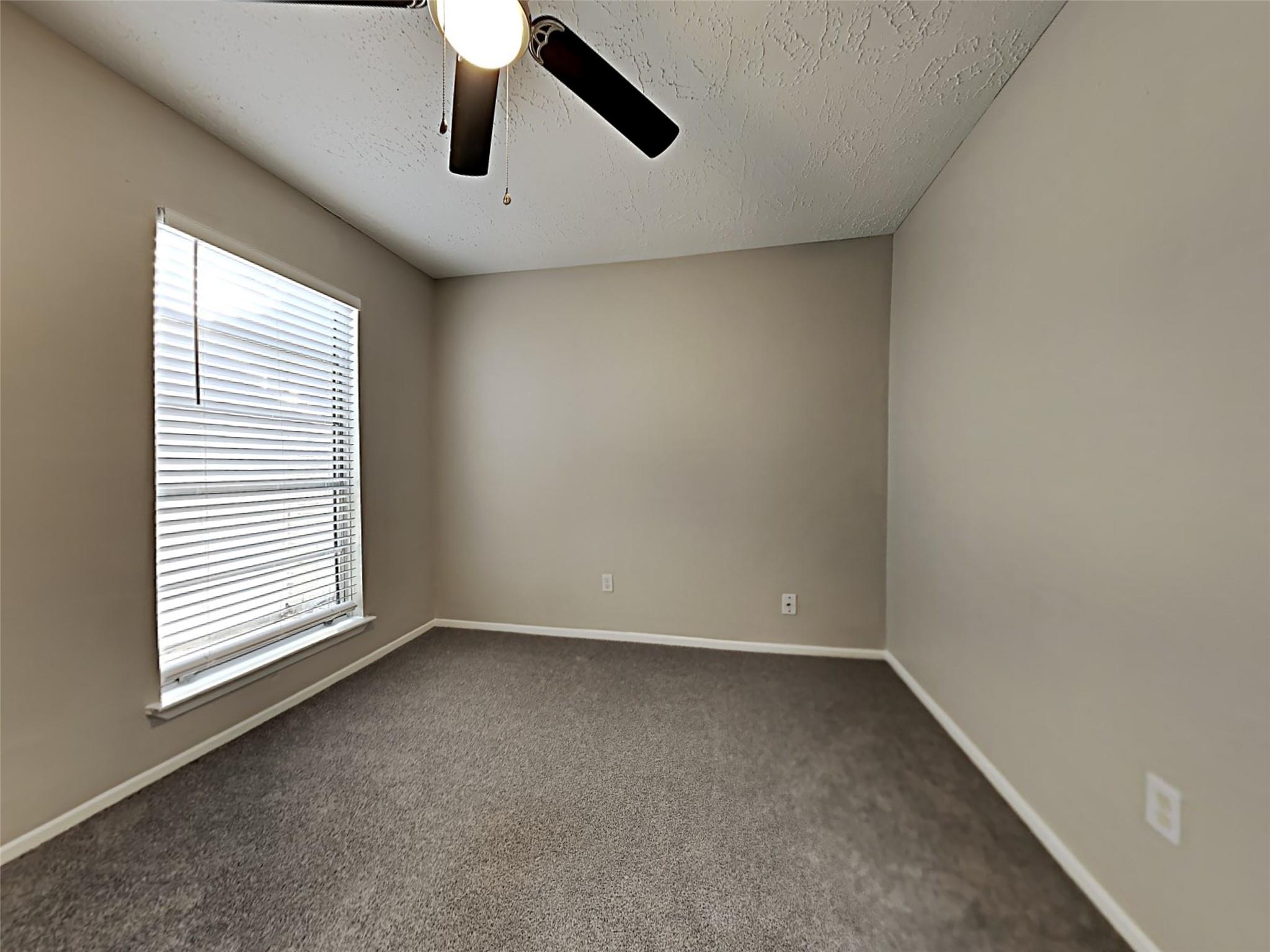 24031 Griffin House Lane