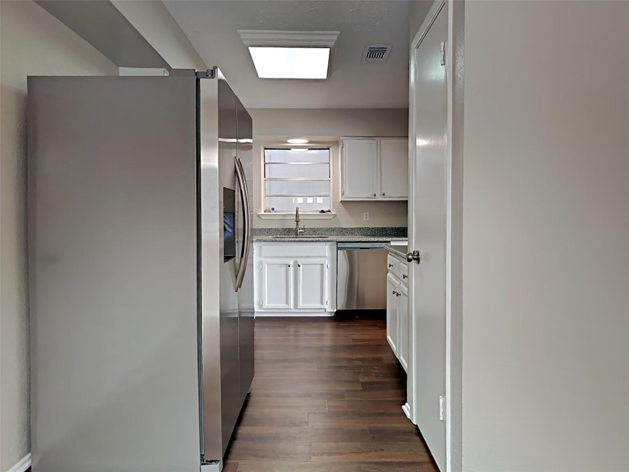 24031 Griffin House Lane