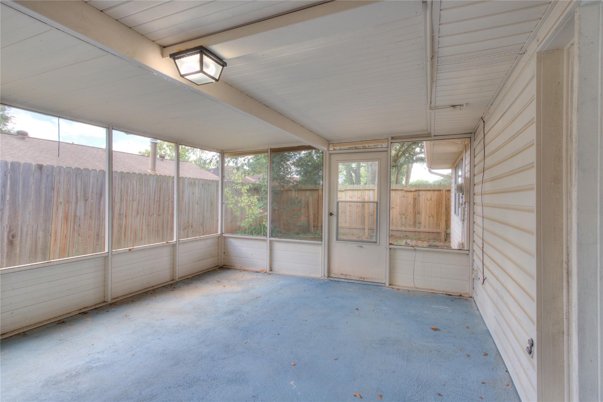 2618 Gilliom Drive