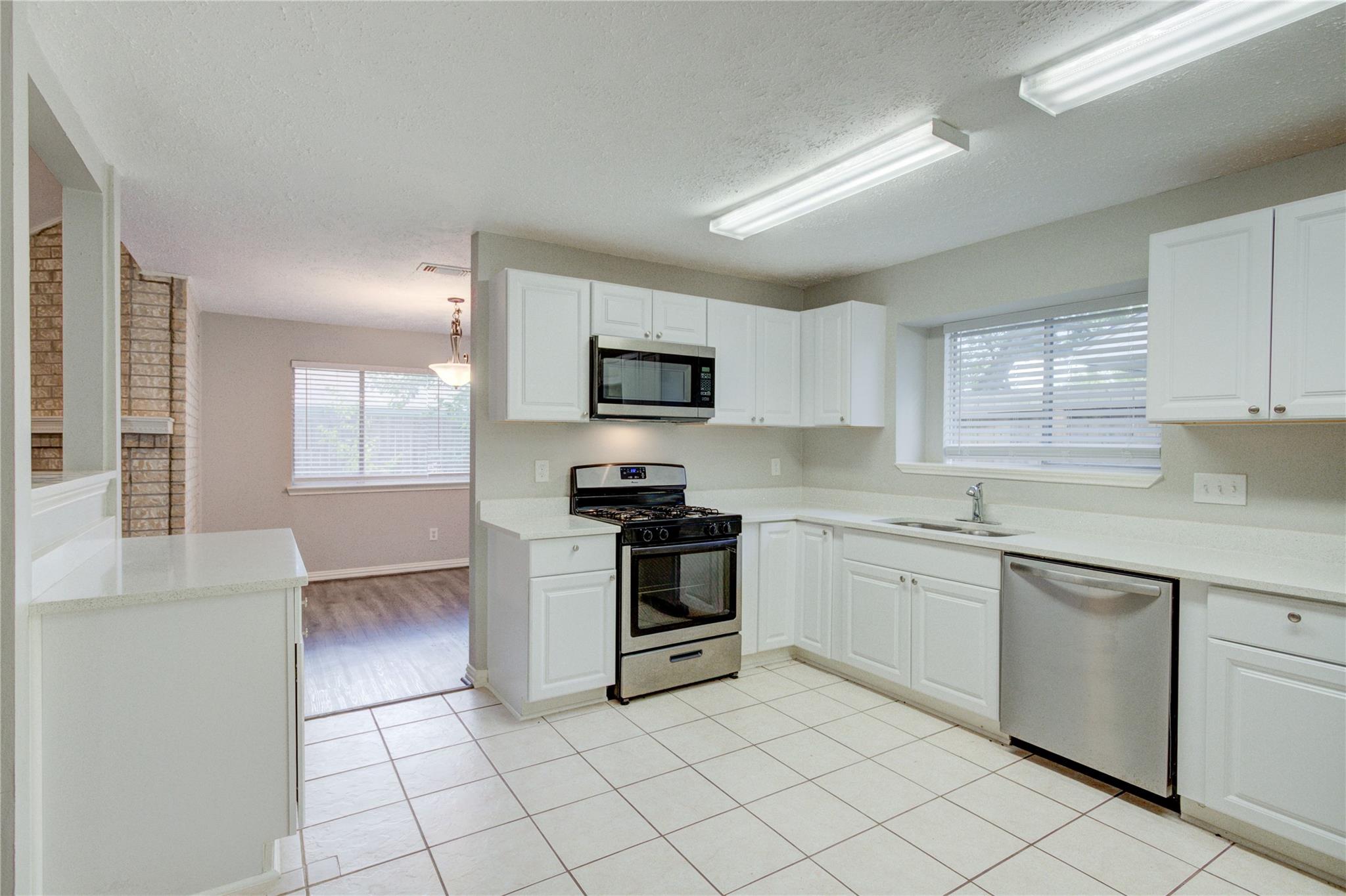 2618 Gilliom Drive