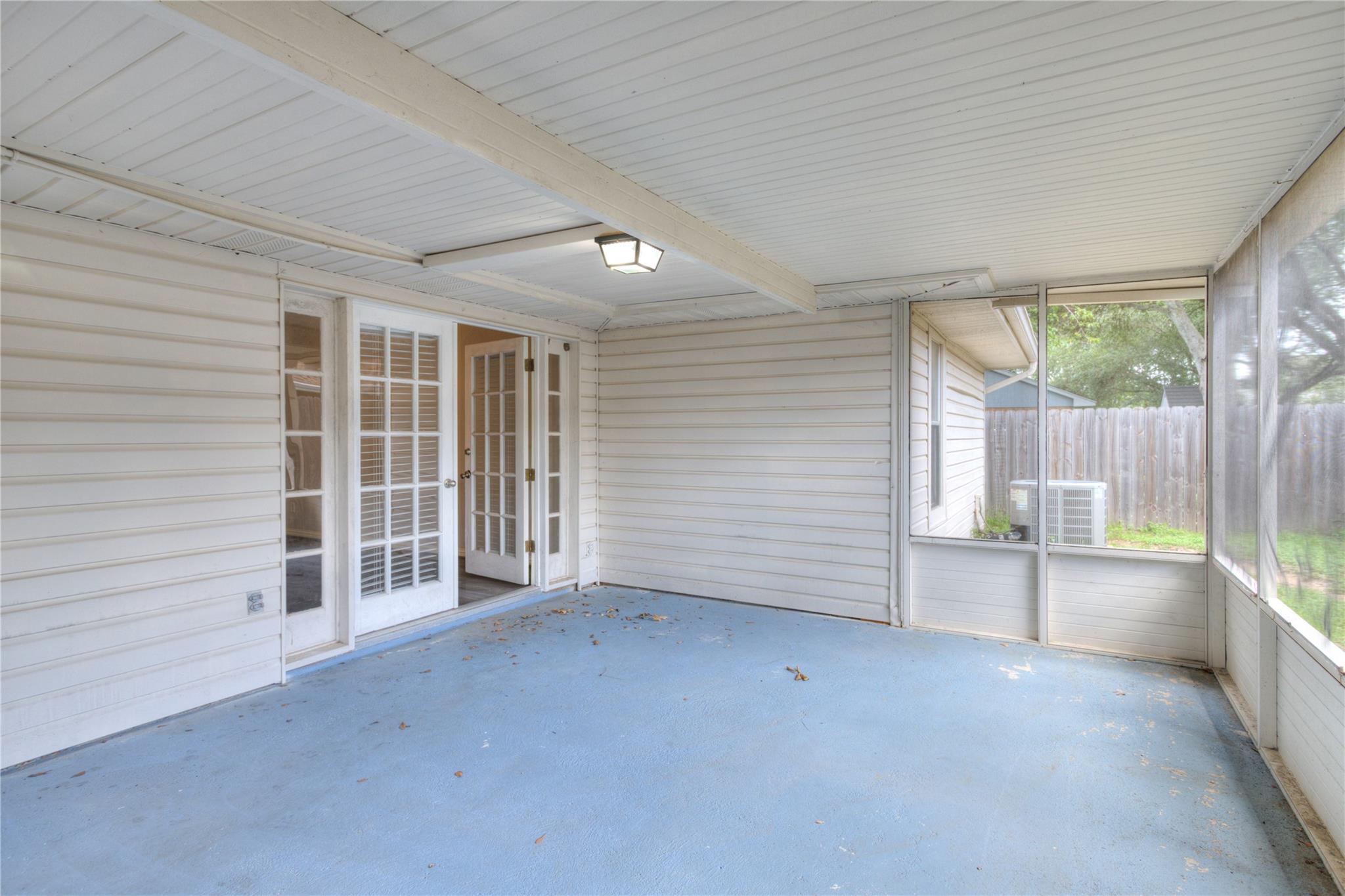 2618 Gilliom Drive