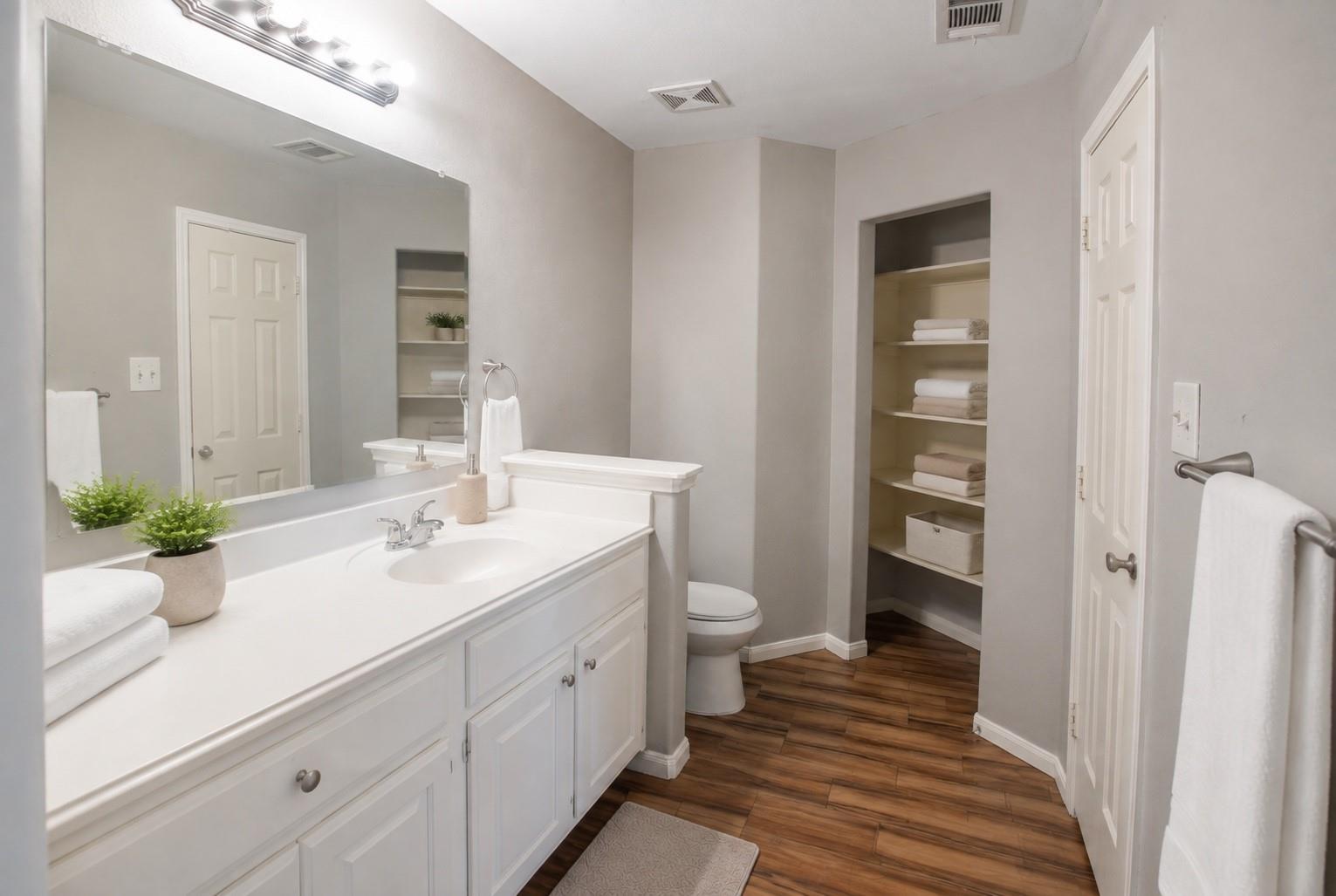 28714 Leon River Court