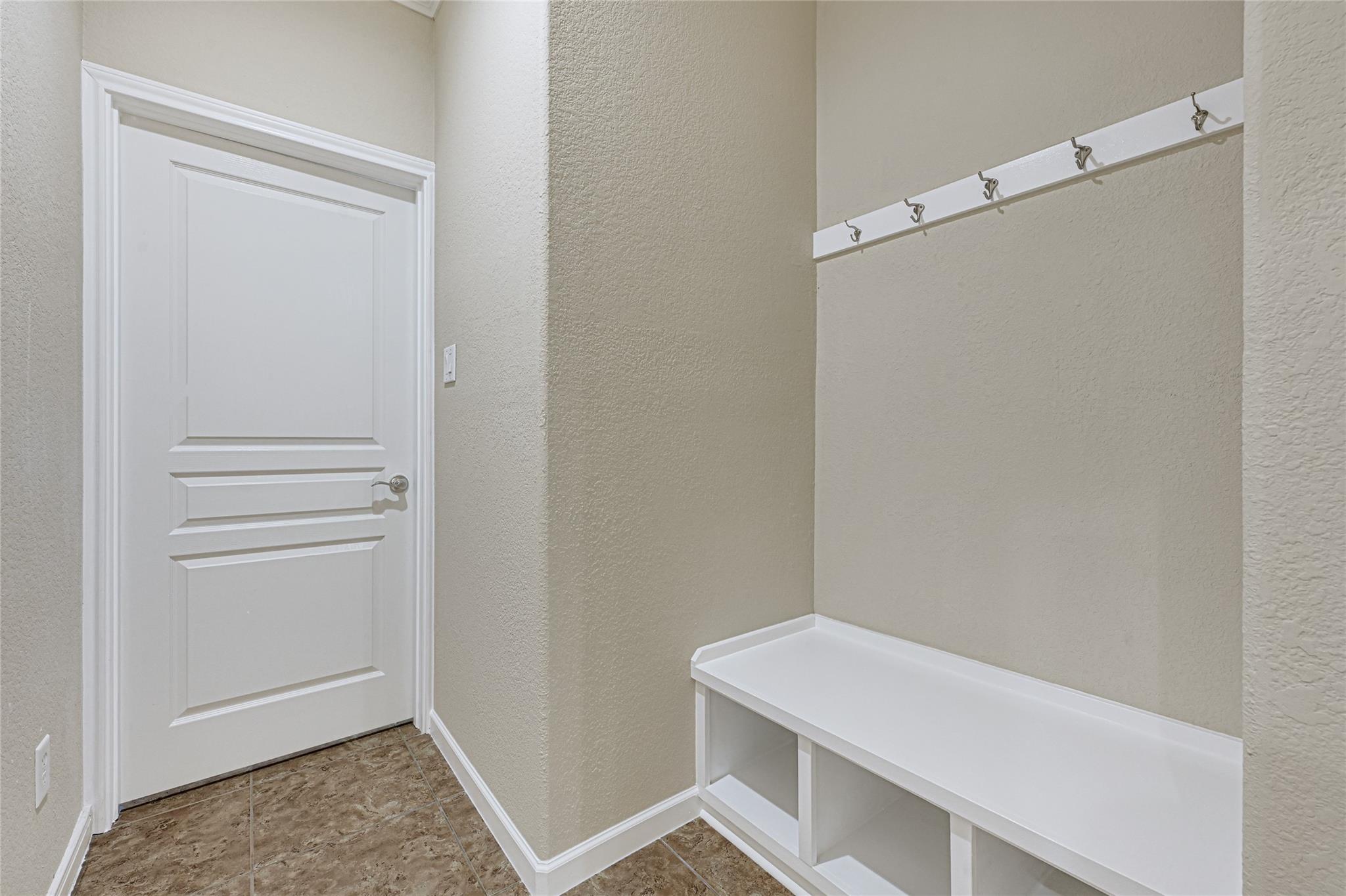 25302 Glenlevan Lane