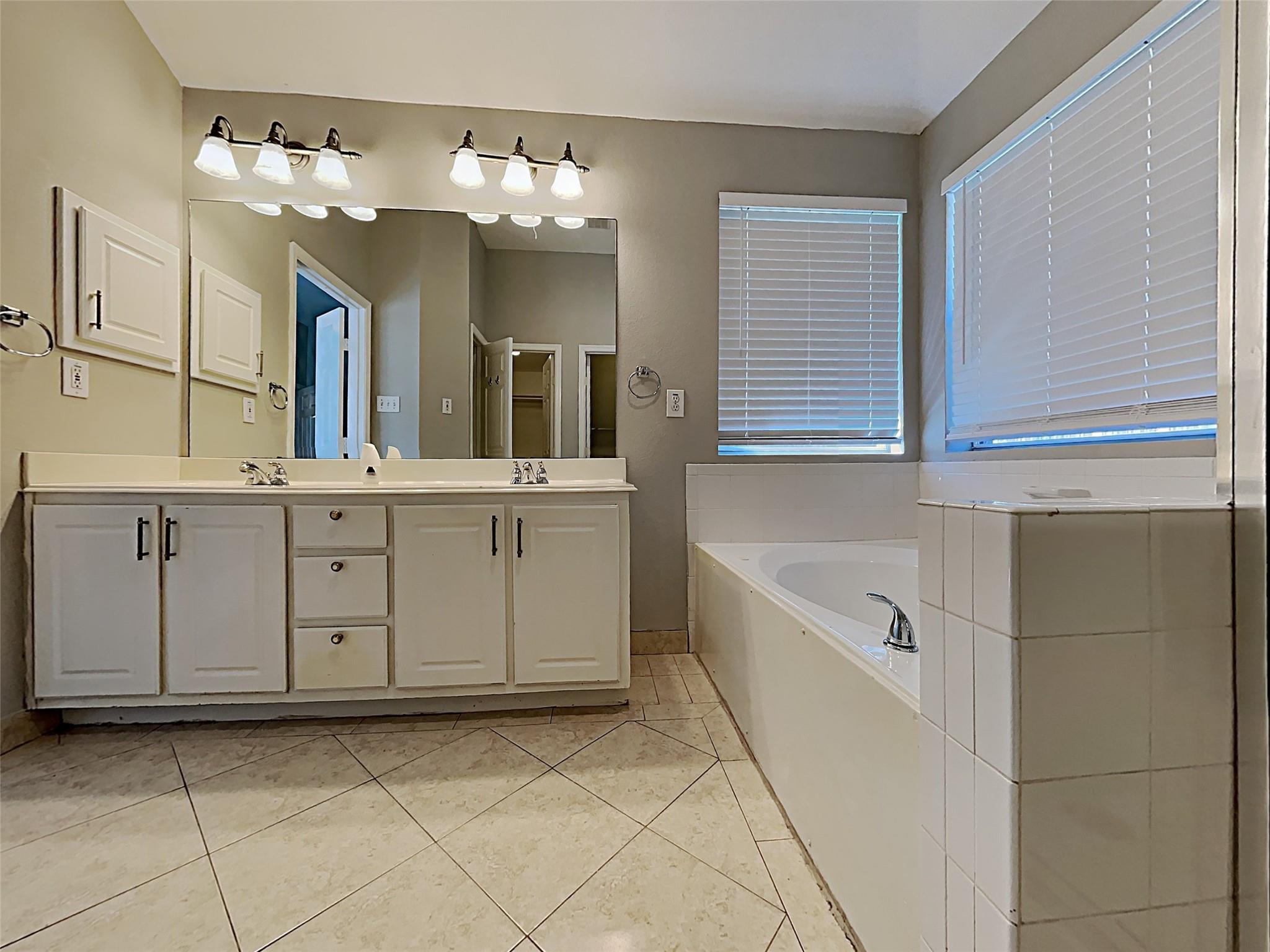 85 Summer Lark Place