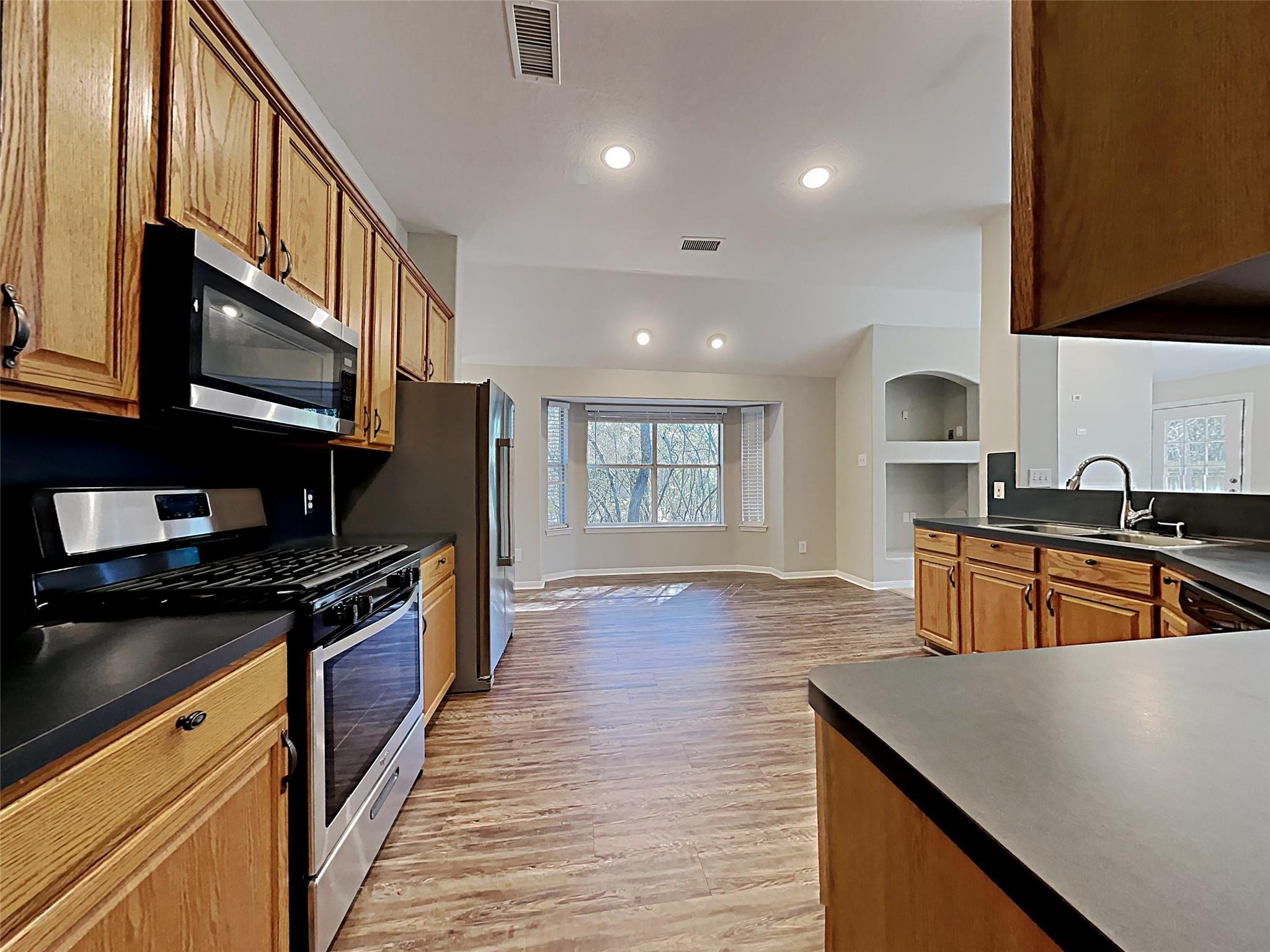 85 Summer Lark Place