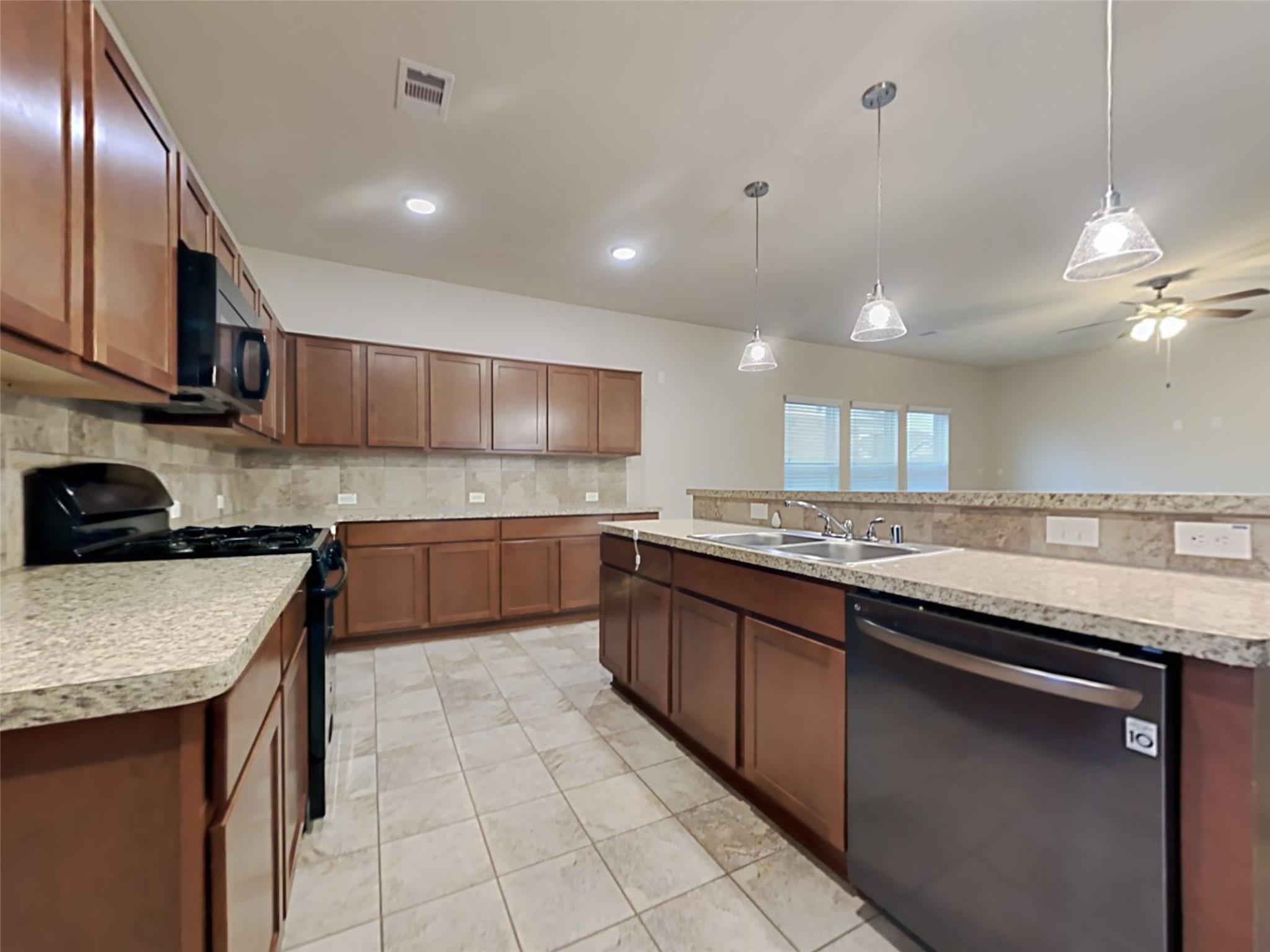 31218 Roos River Road