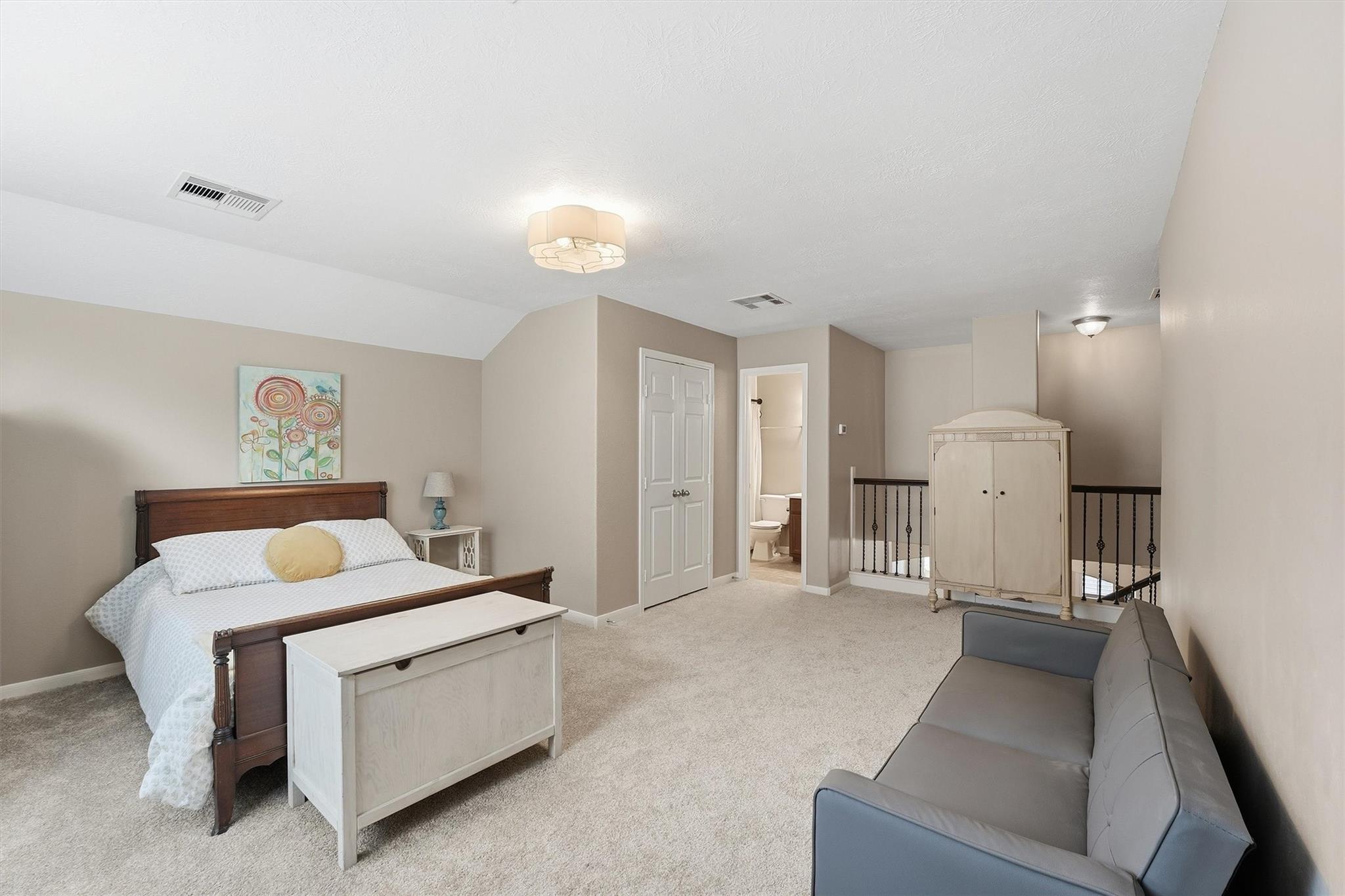 5410 Everhart Manor Lane