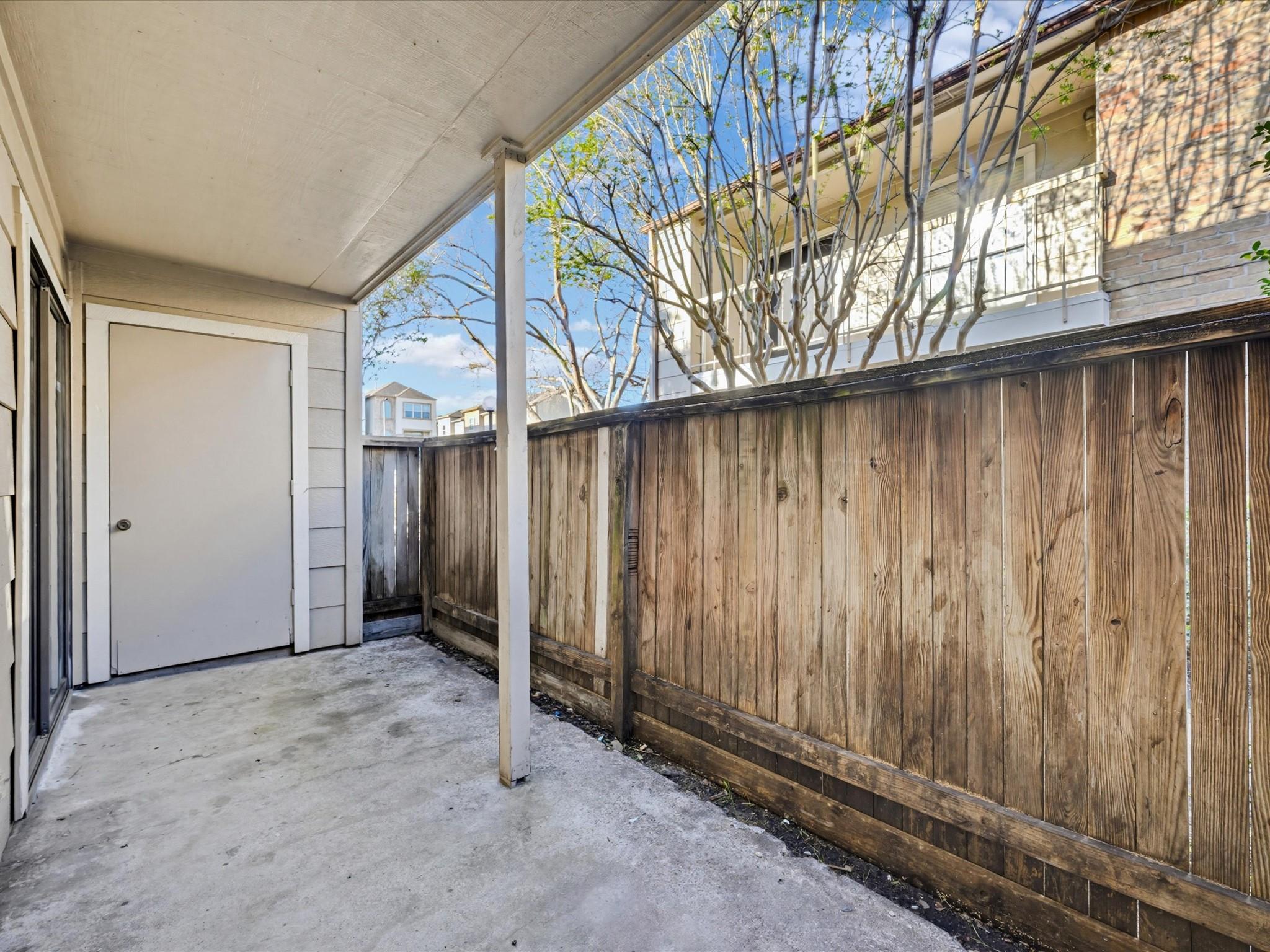 2120 Wilcrest Drive # 122