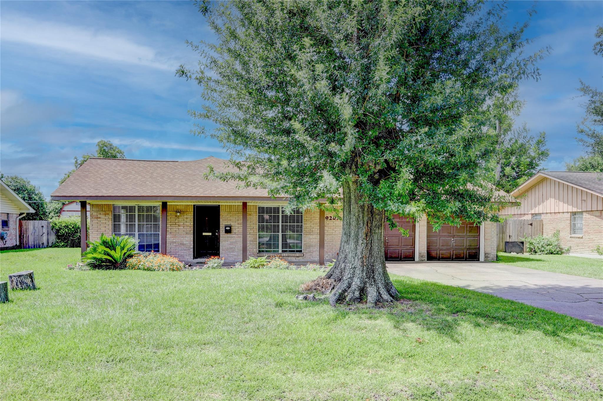 9207 Colleen Road