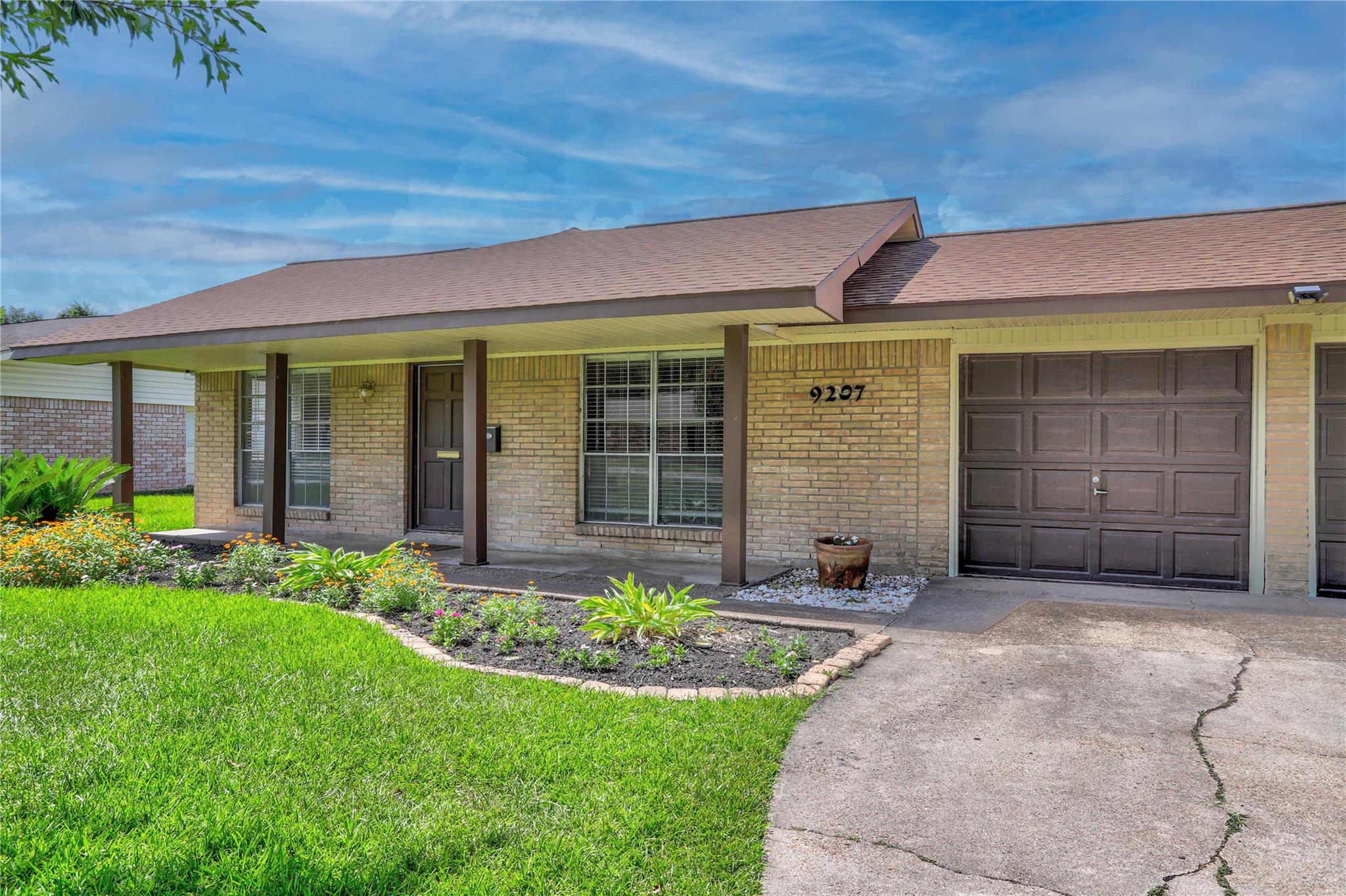 9207 Colleen Road