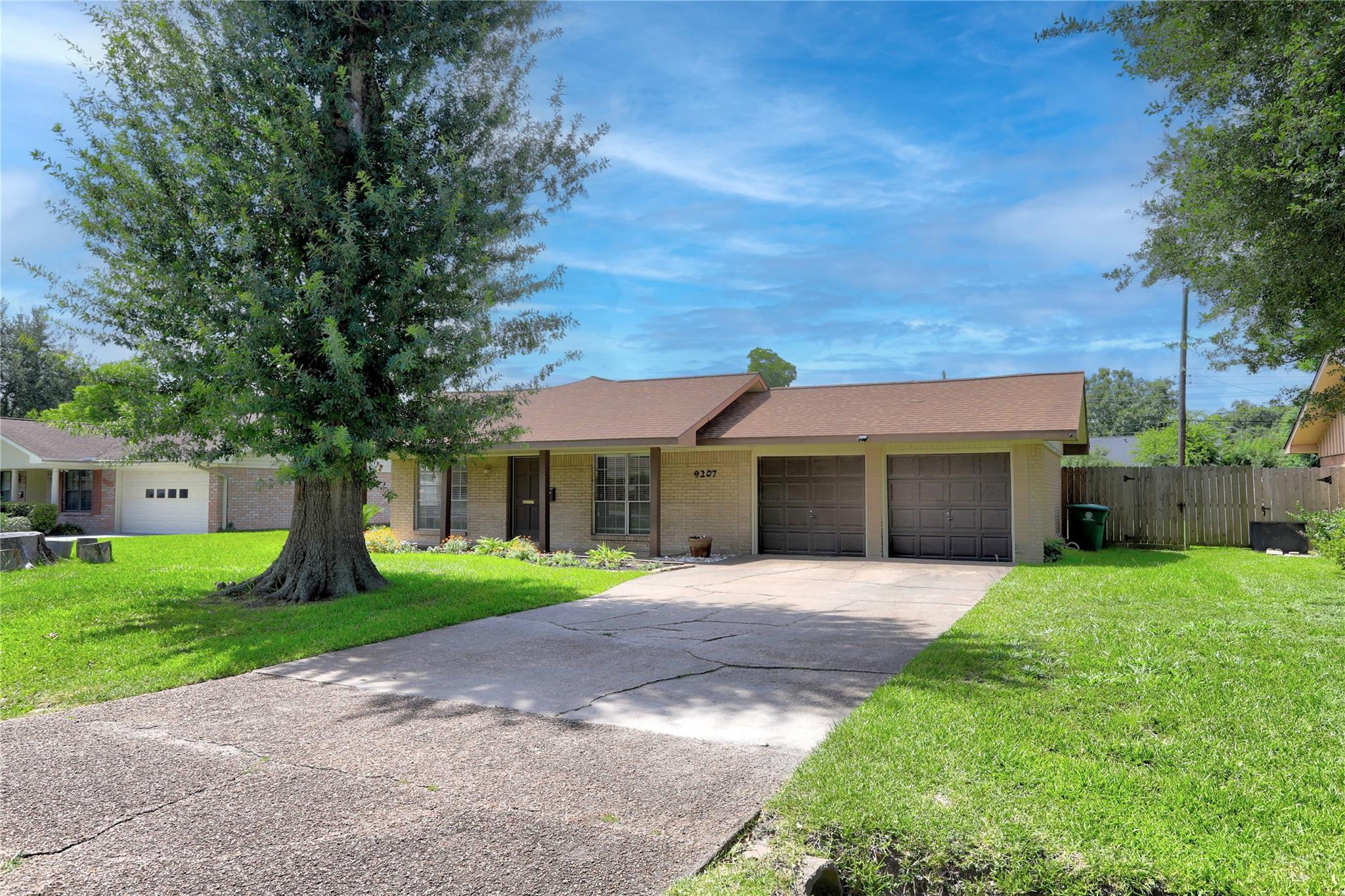 9207 Colleen Road