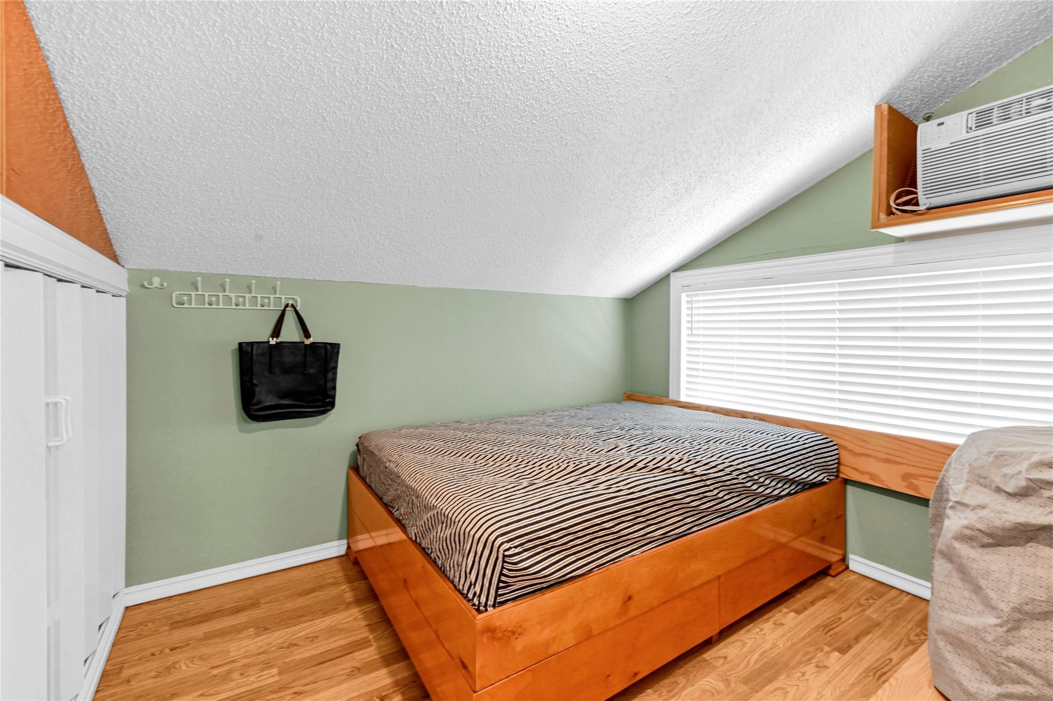 12166 Huntington Venture Drive