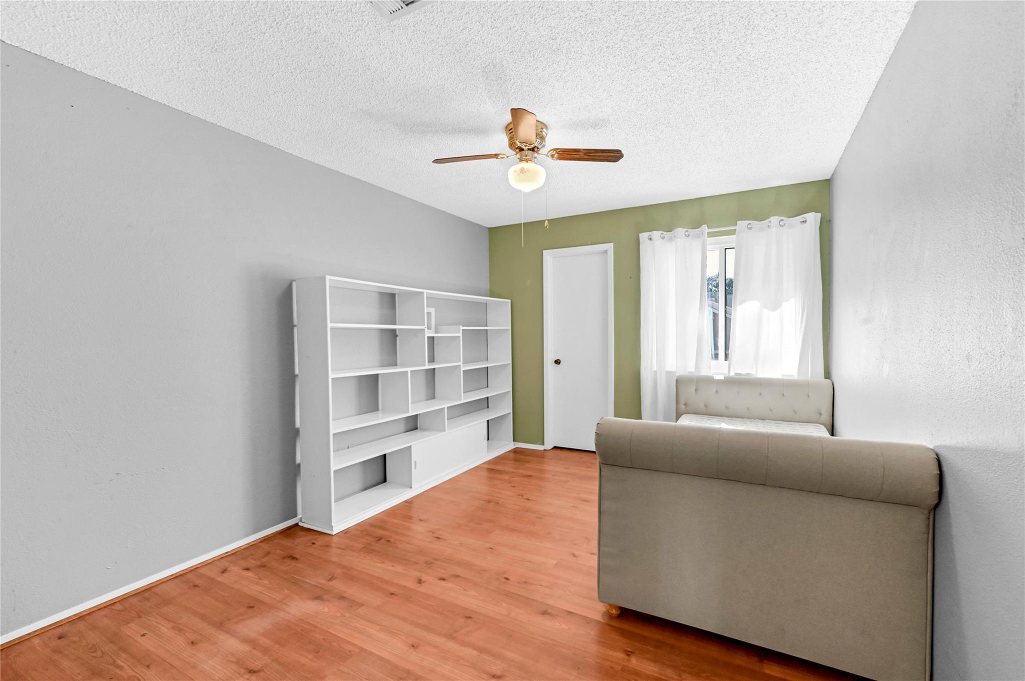 12166 Huntington Venture Drive