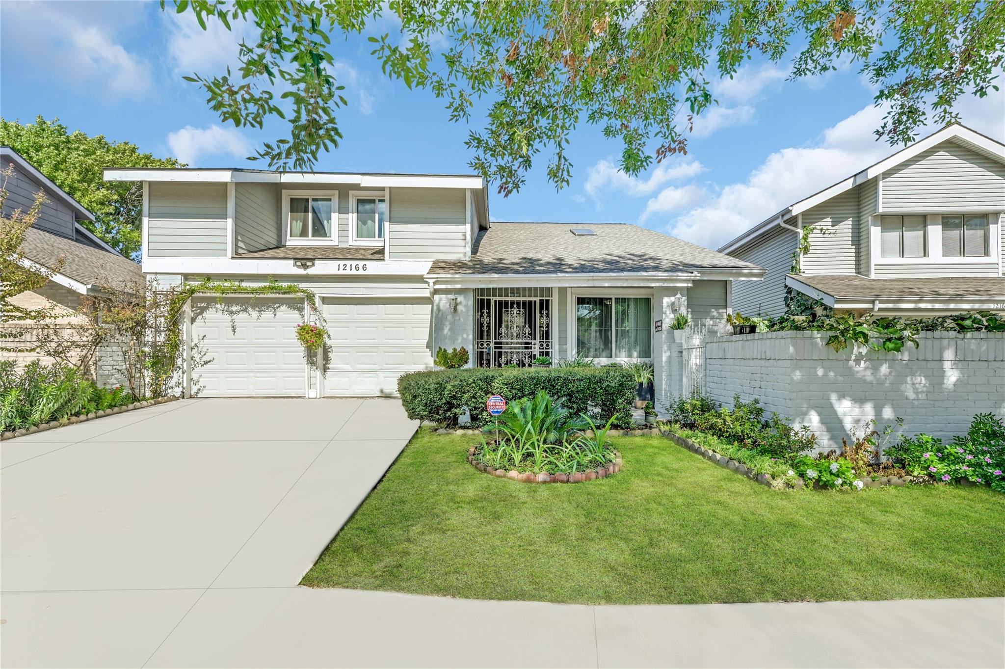 12166 Huntington Venture Drive