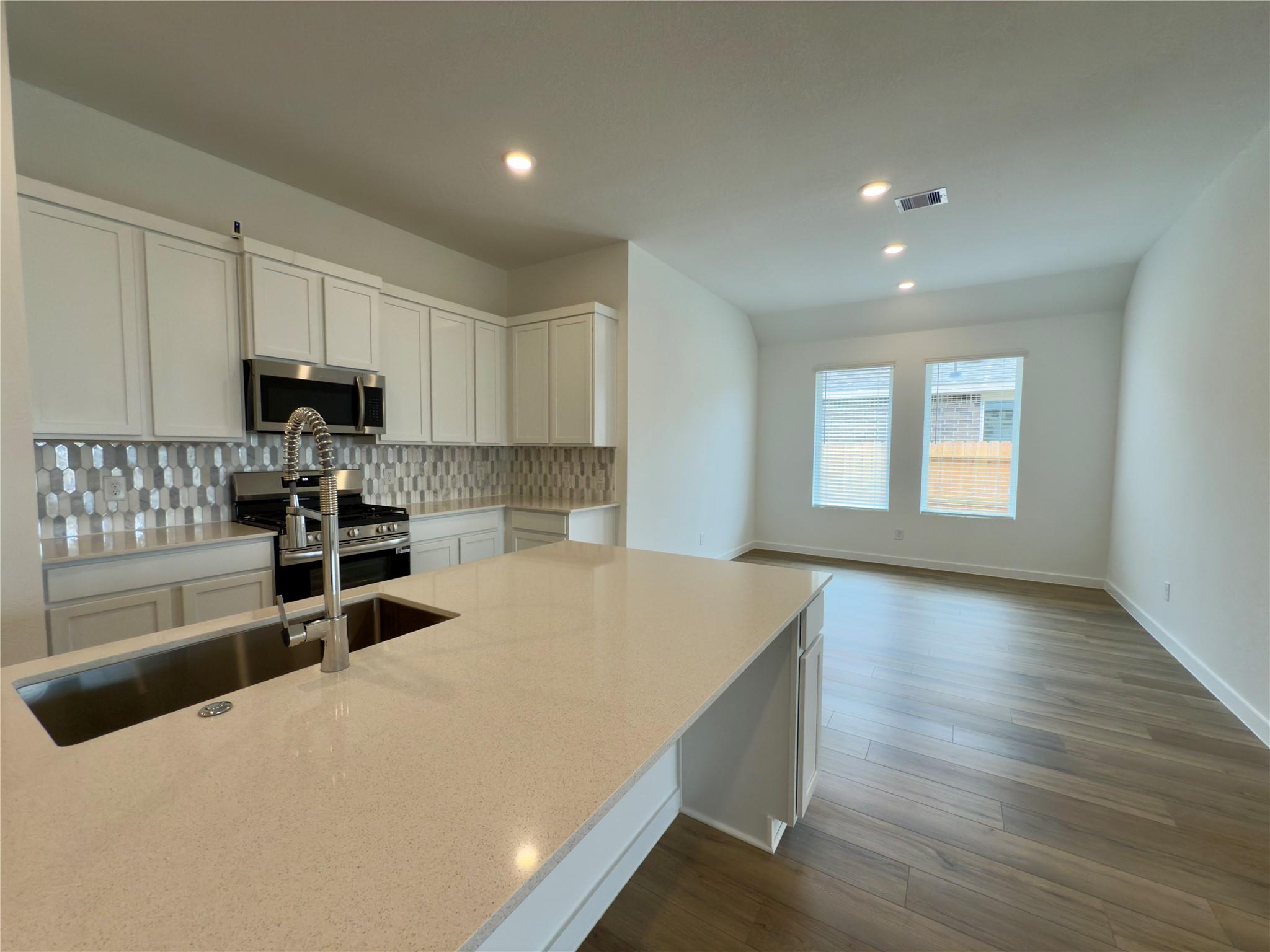 3018 Palm Branch Dr