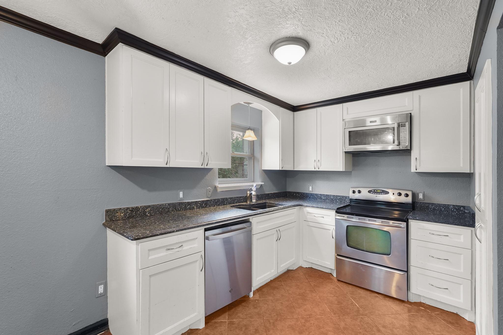 10014 Carlow Lane