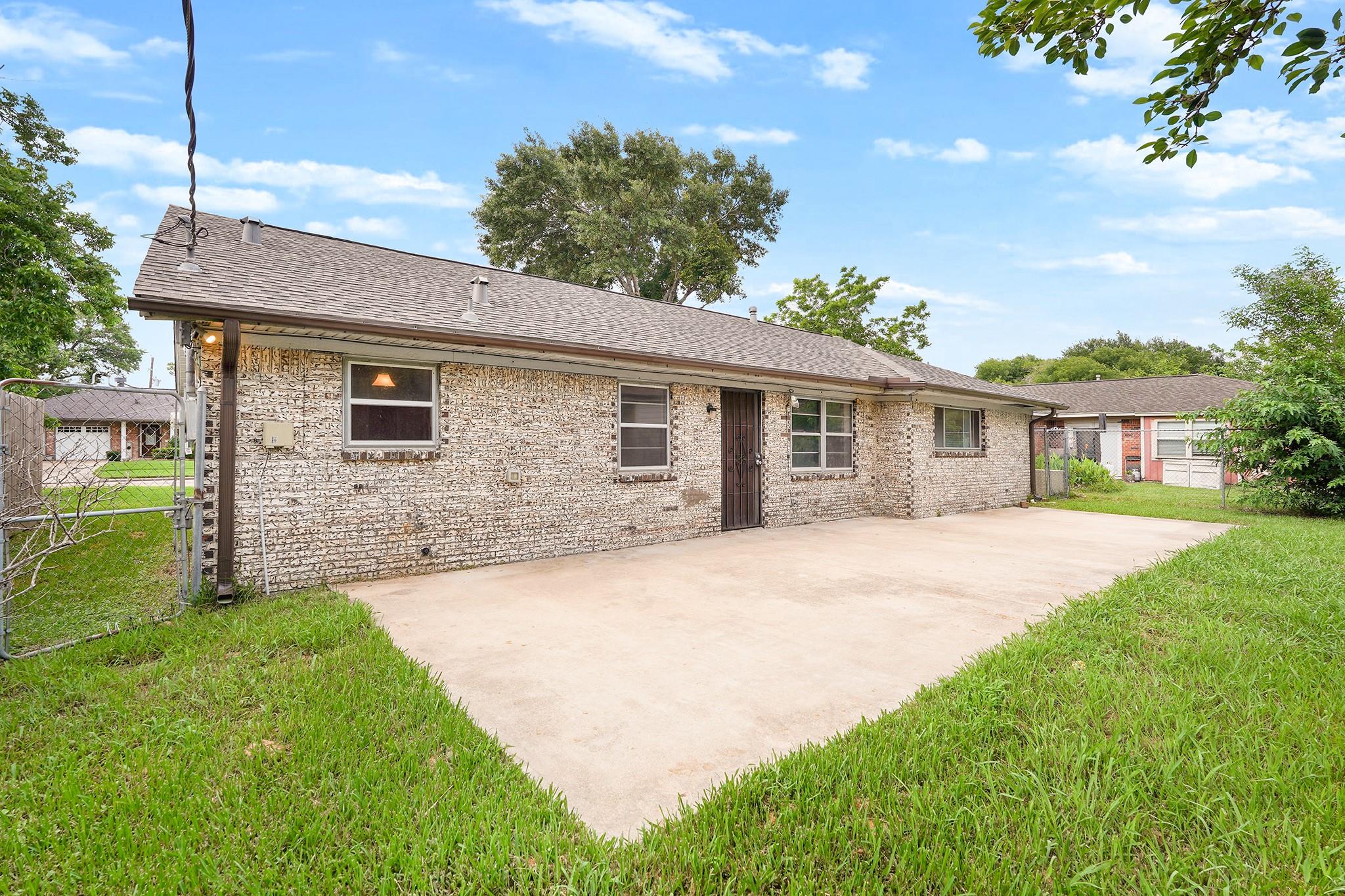 10014 Carlow Lane