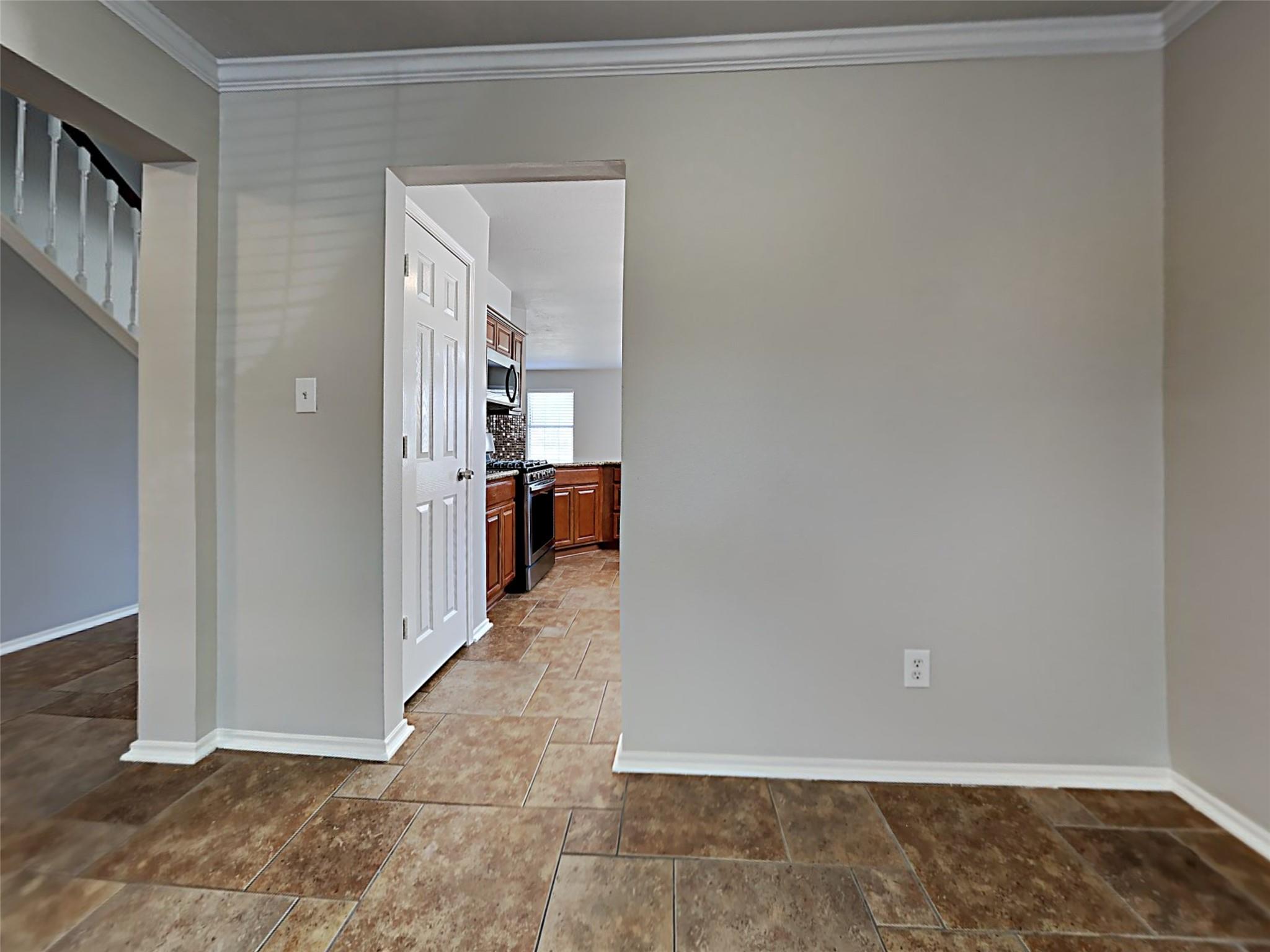 9218 Rosewell Court