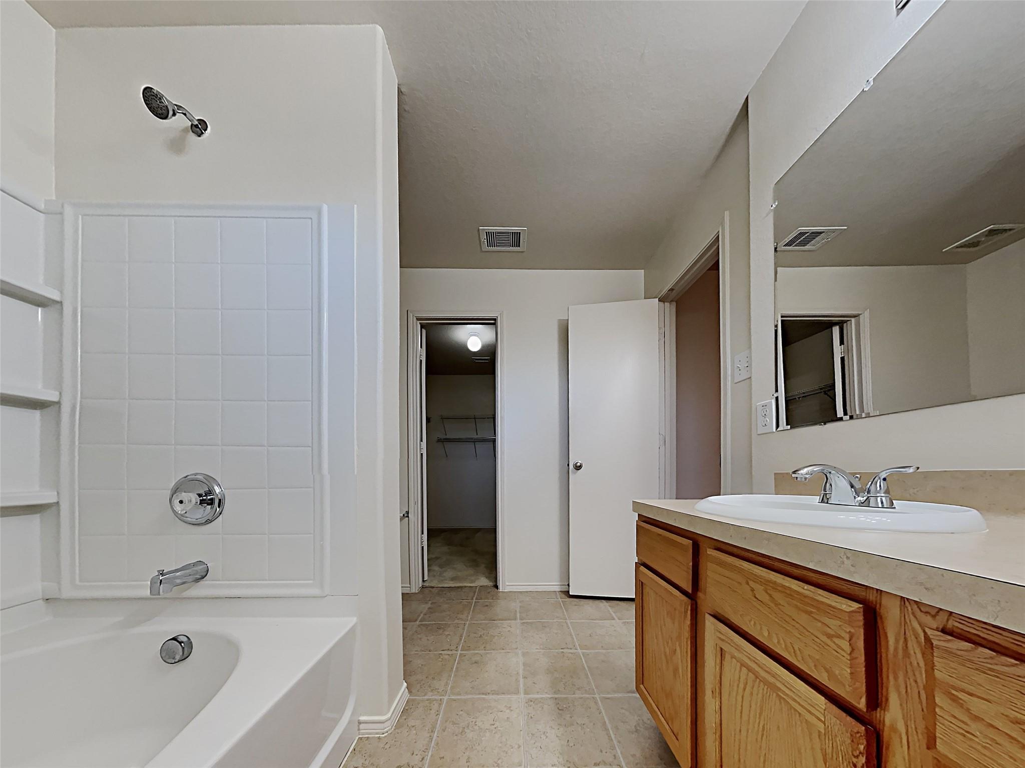 1118 Curtis Crossing