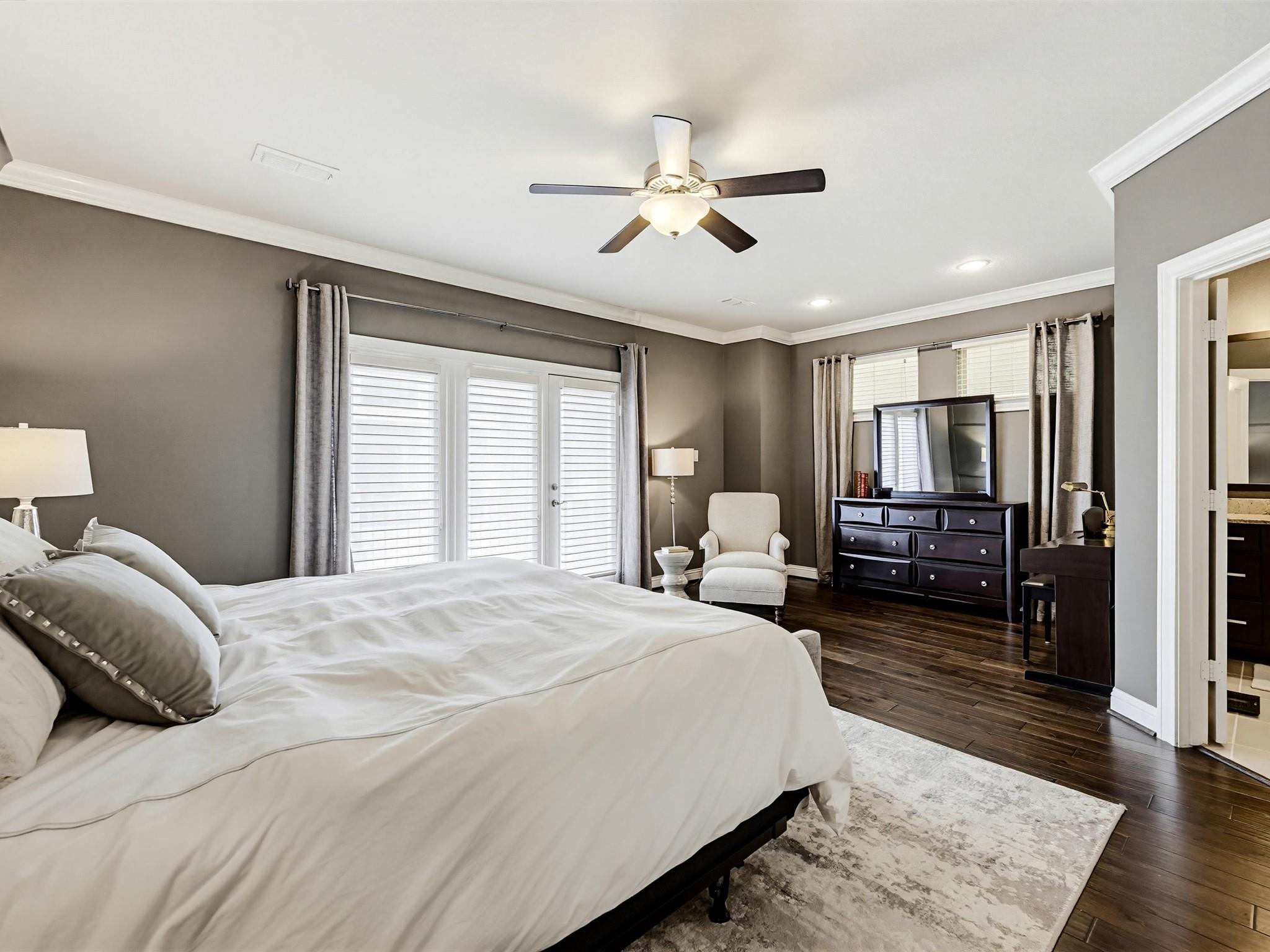 8418 Oak Leaf Point Drive