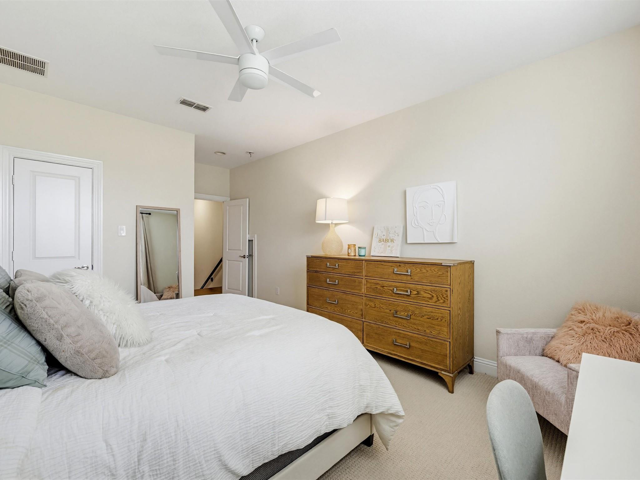 8418 Oak Leaf Point Drive