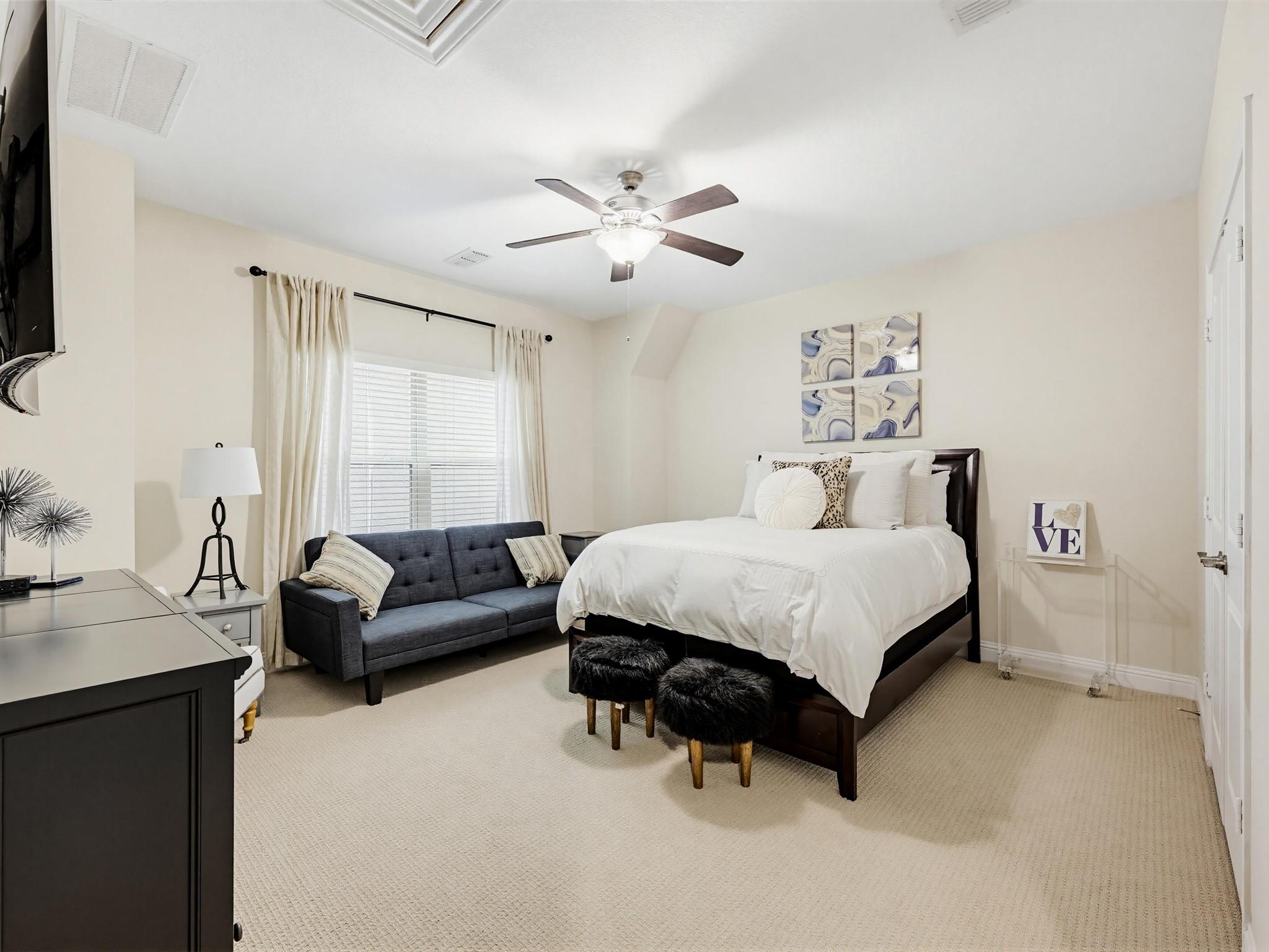 8418 Oak Leaf Point Drive