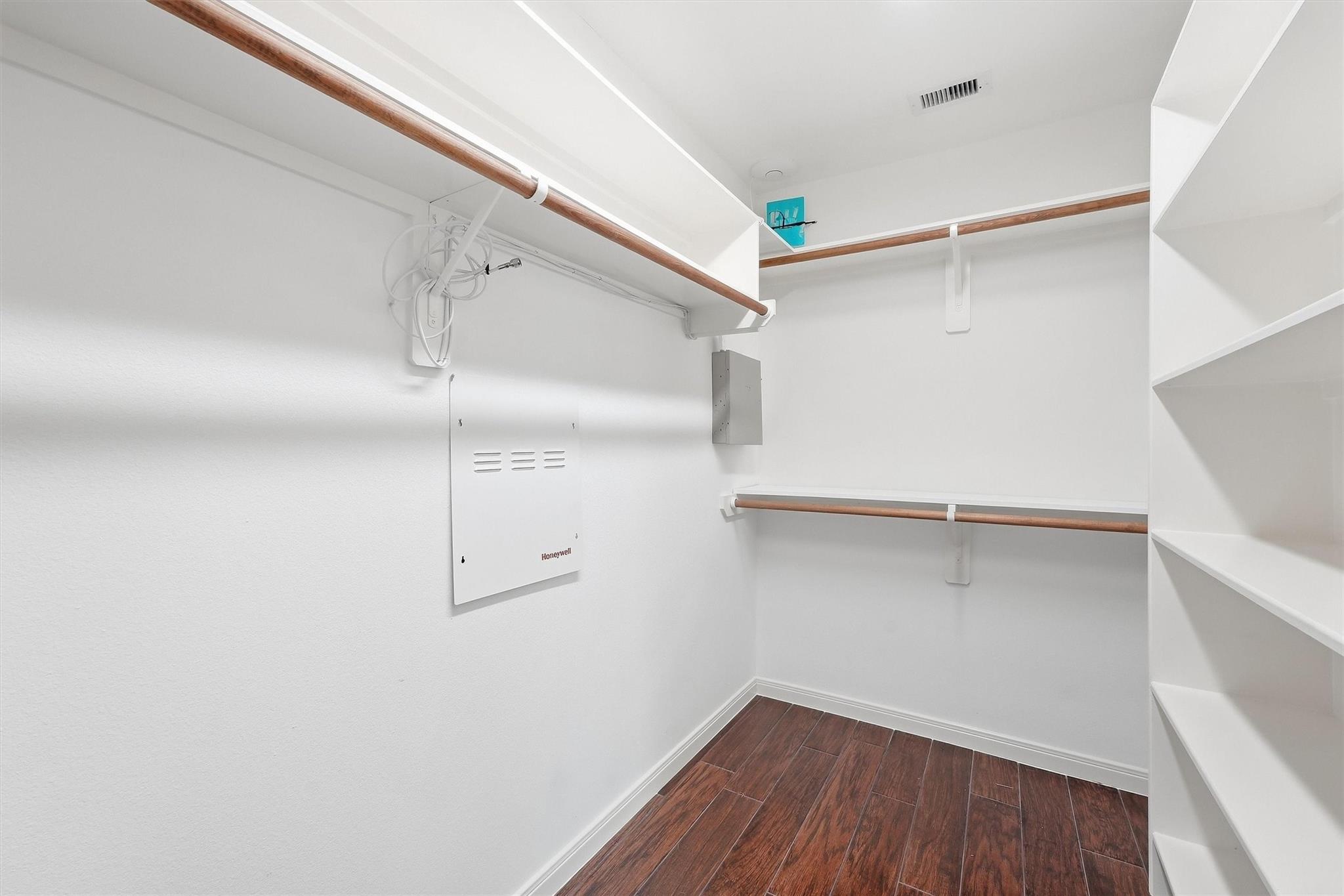 5310 Alderfield Manor Lane