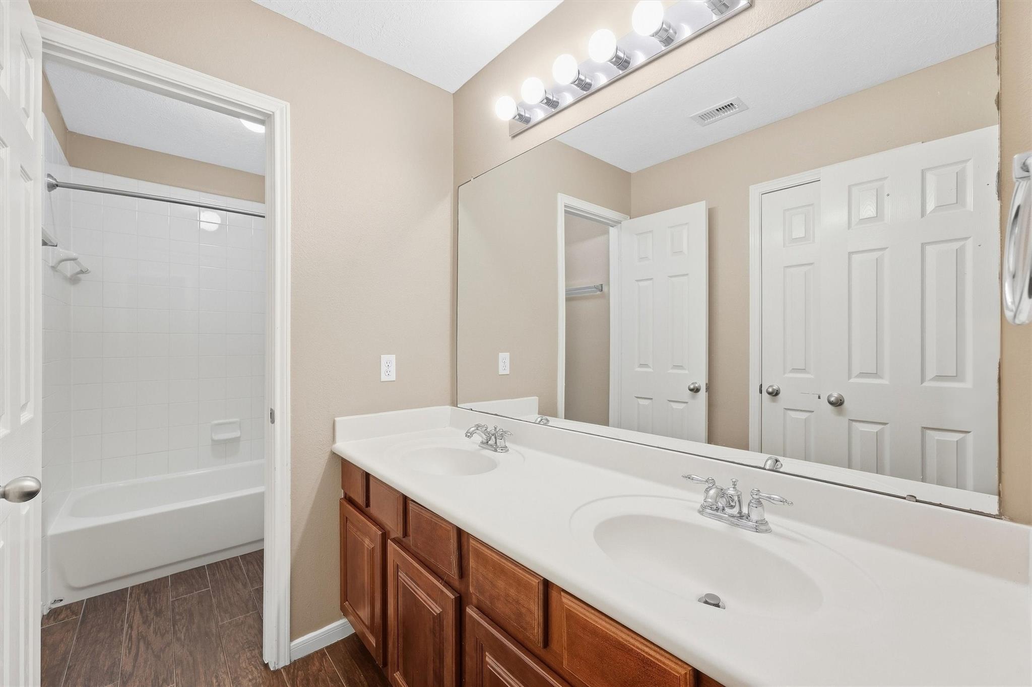 5310 Alderfield Manor Lane
