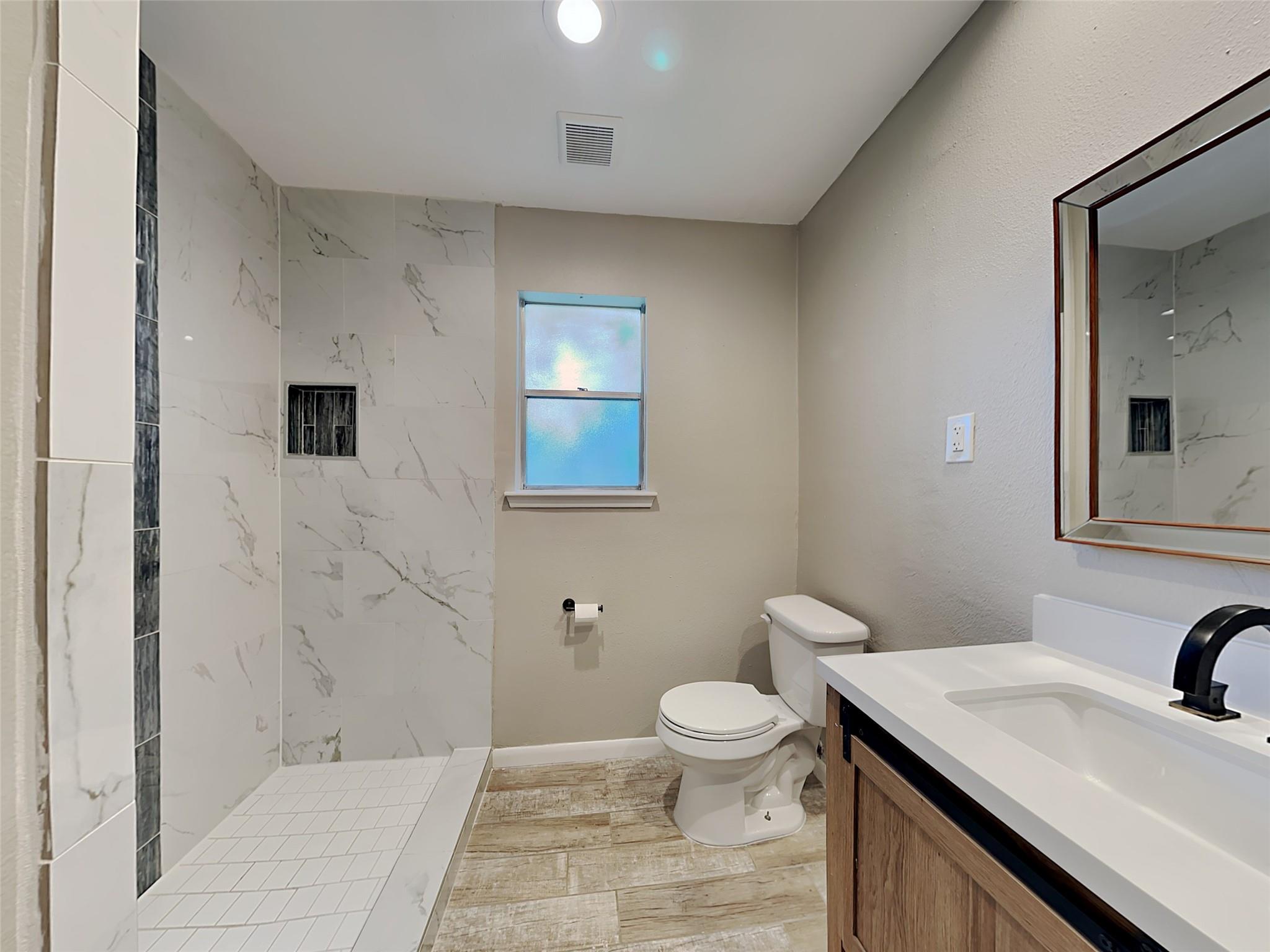 807 Chateau Place