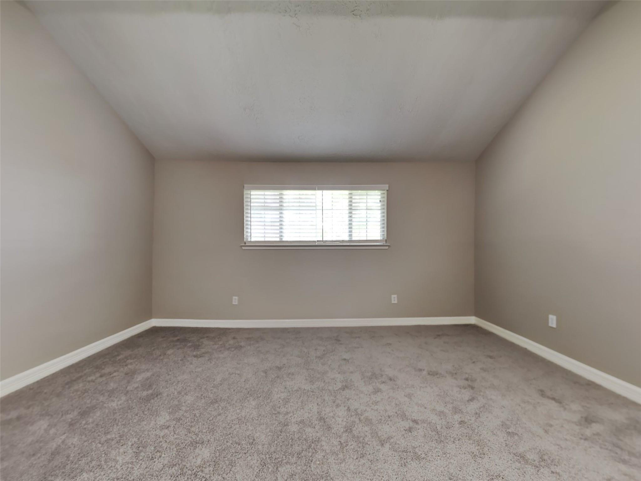 15227 Dunstable Lane