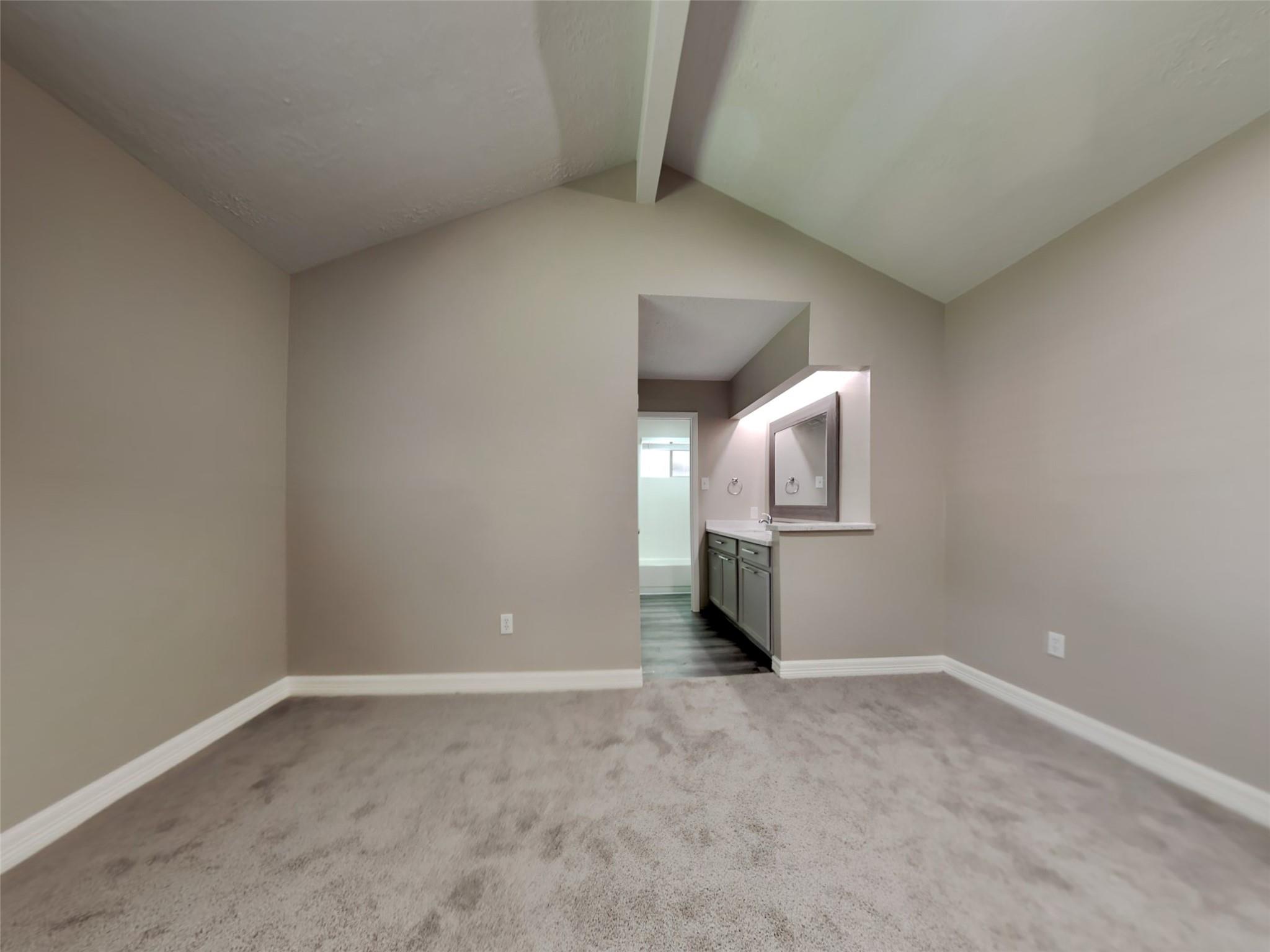15227 Dunstable Lane