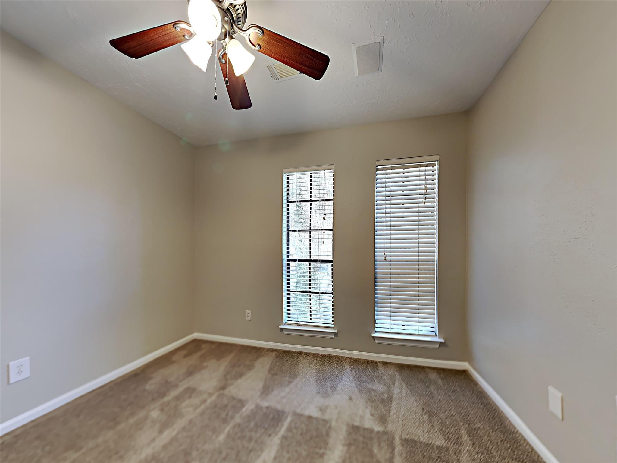 158 E Pathfinders Circle