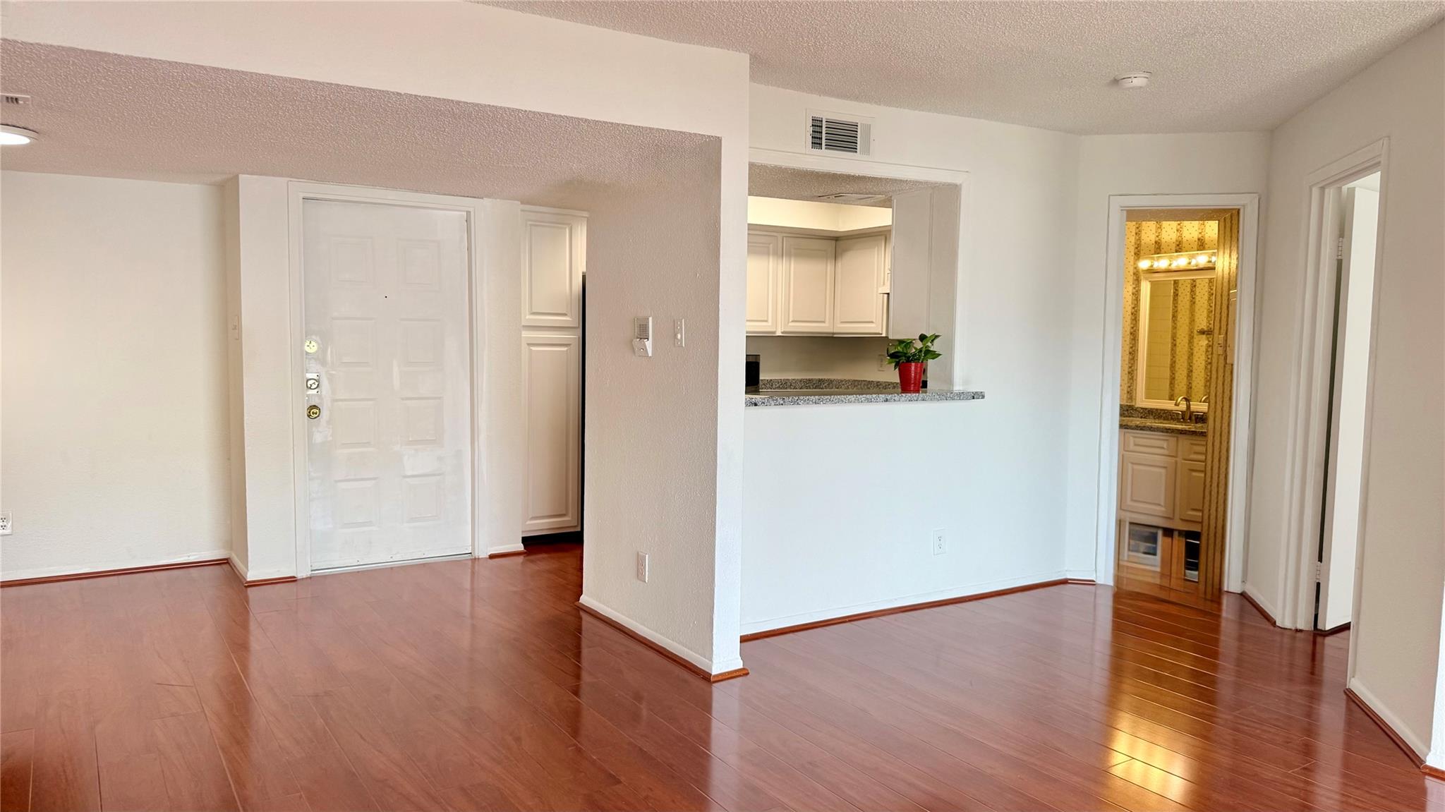 2818 S Bartell Drive # 25