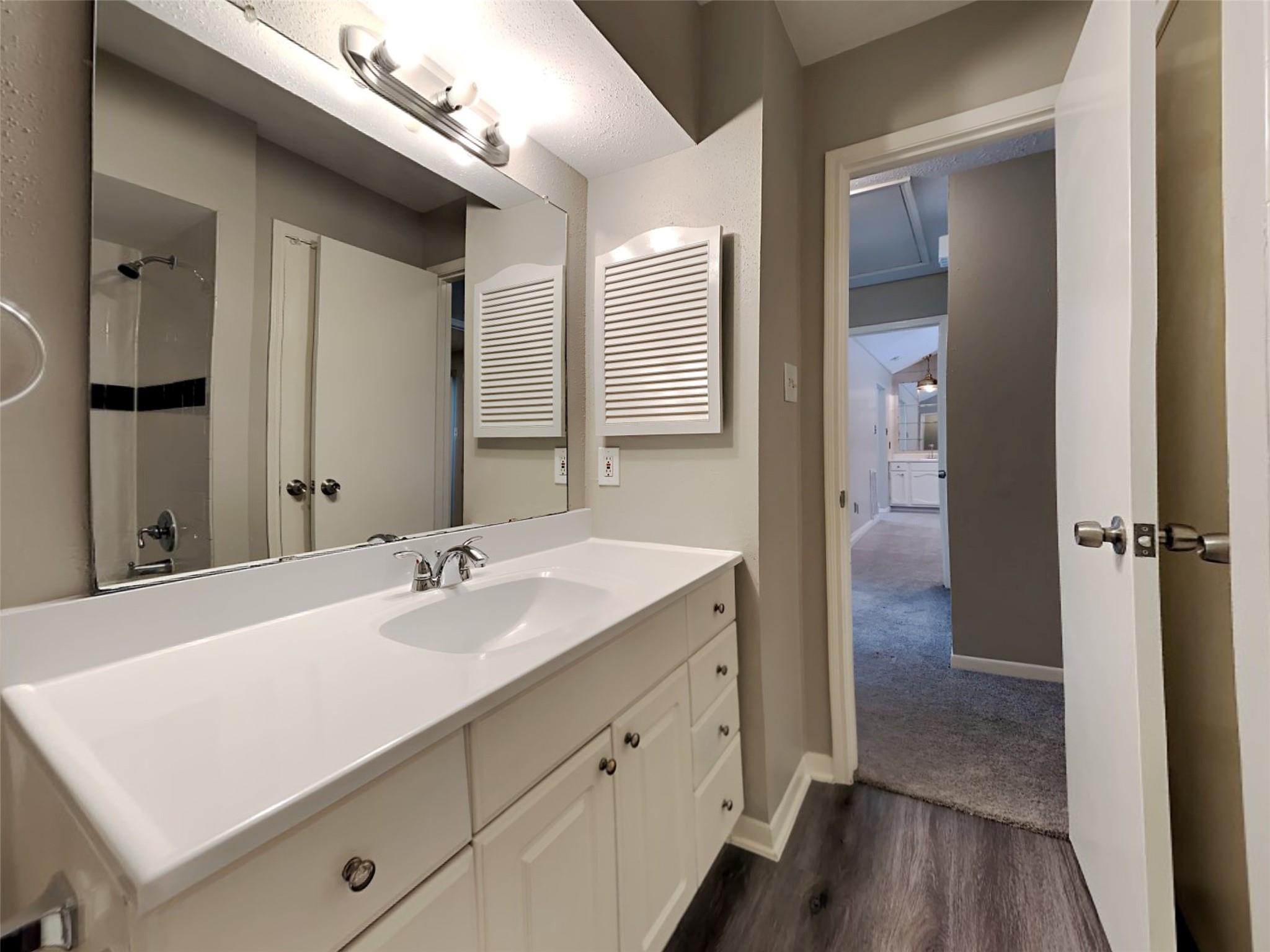 17523 Huntersglen Circle