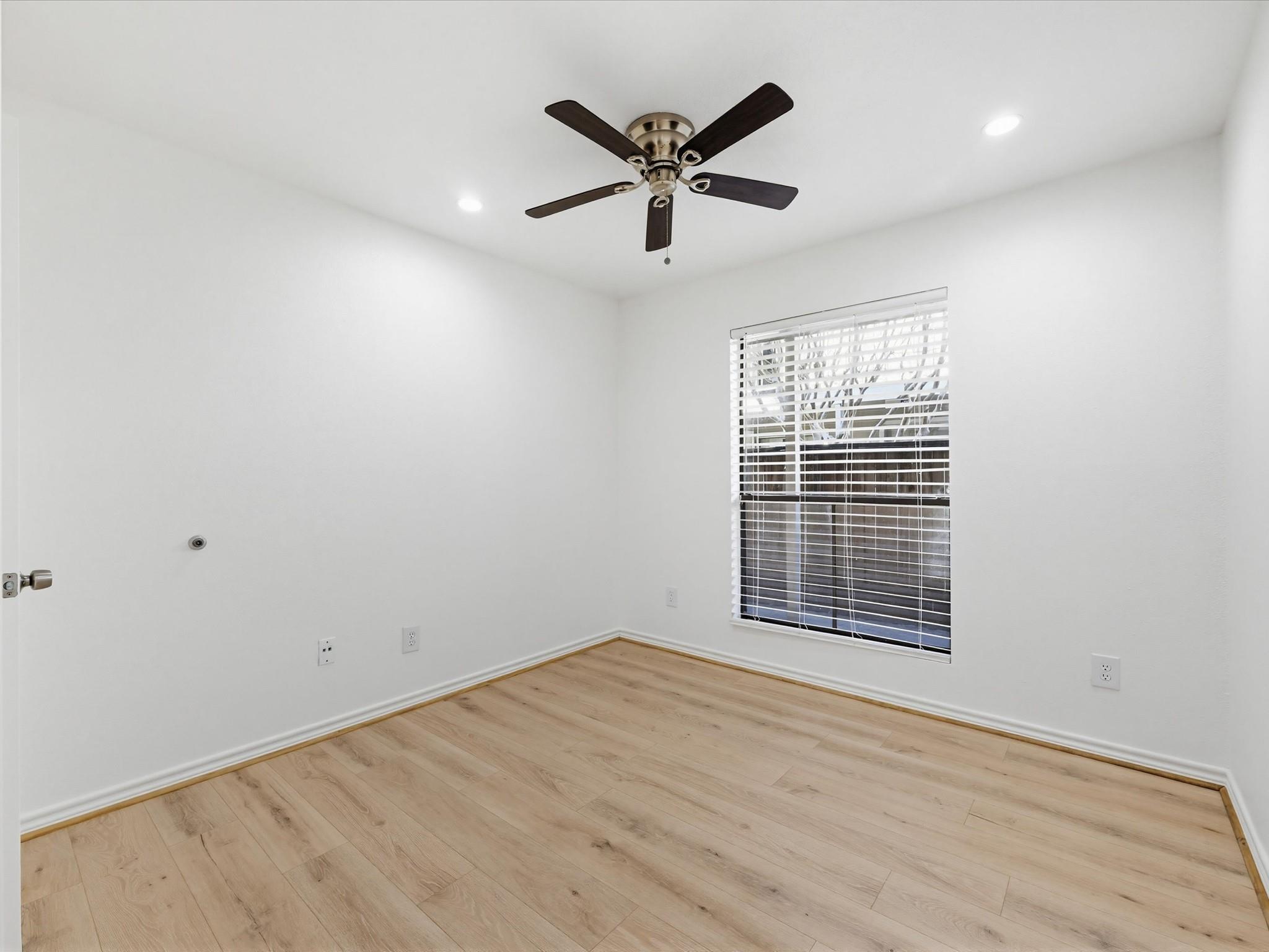 2120 Wilcrest Drive # 122