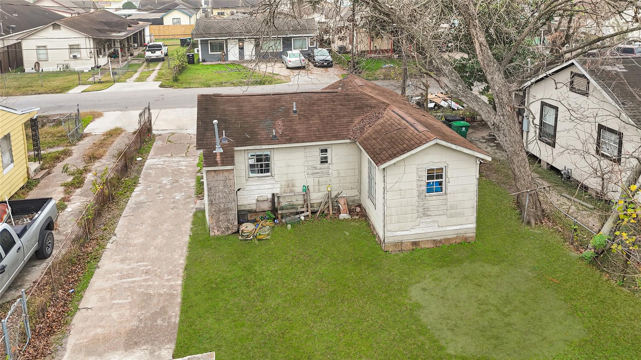 7427 Texarkana Street