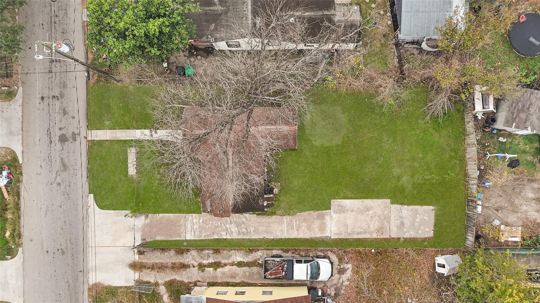 7427 Texarkana Street