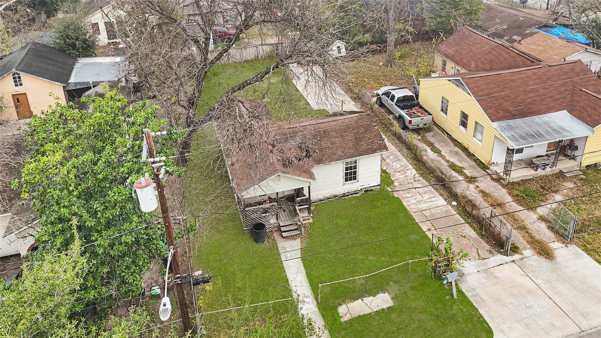 7427 Texarkana Street