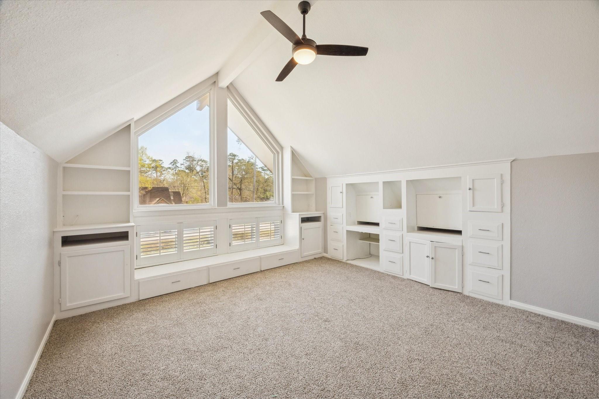 1325 Plantation Drive