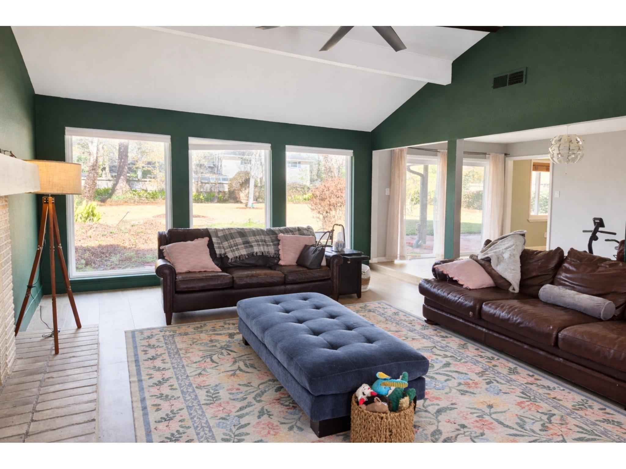 1325 Plantation Drive