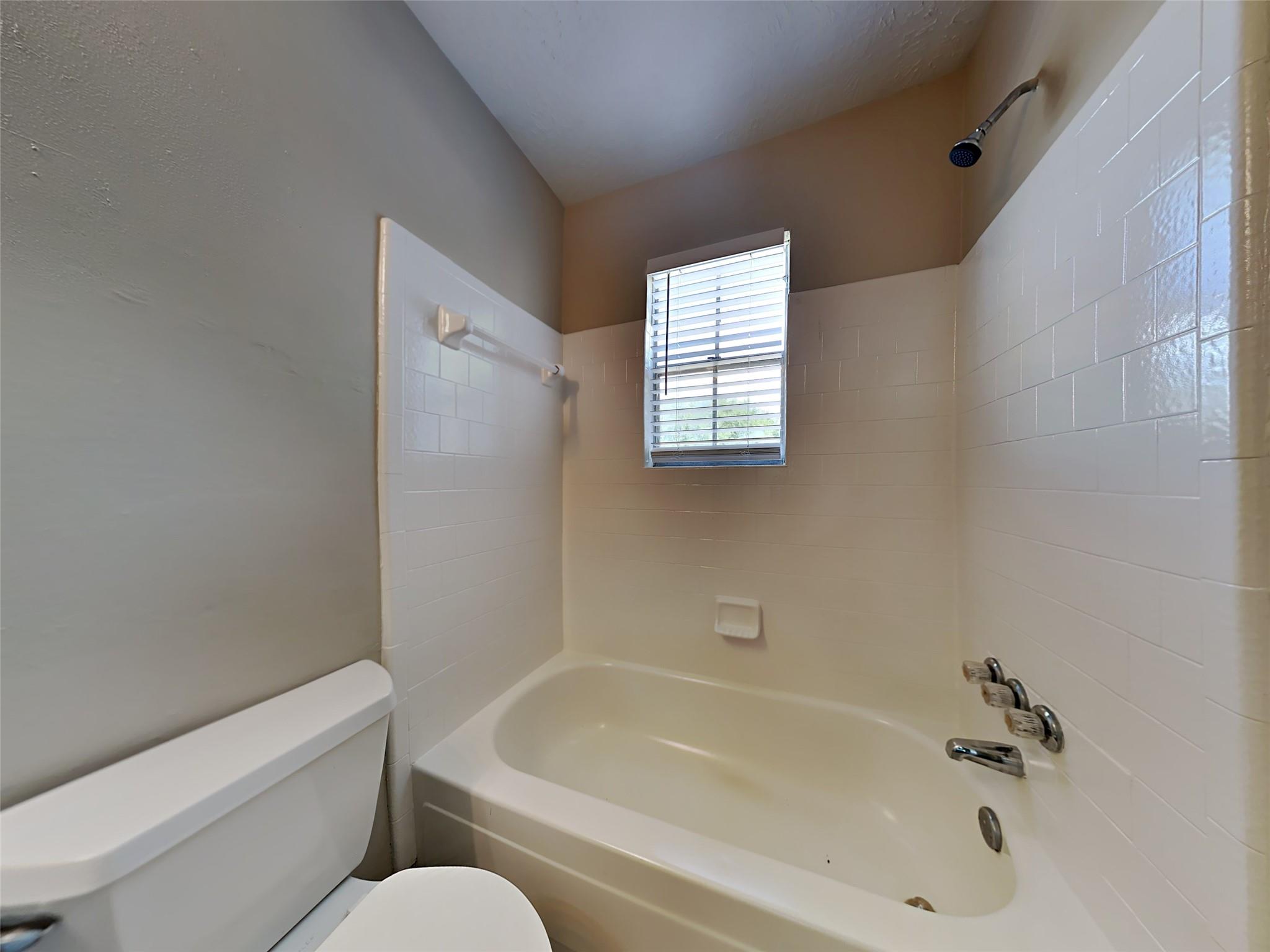 16130 Canaridge Drive