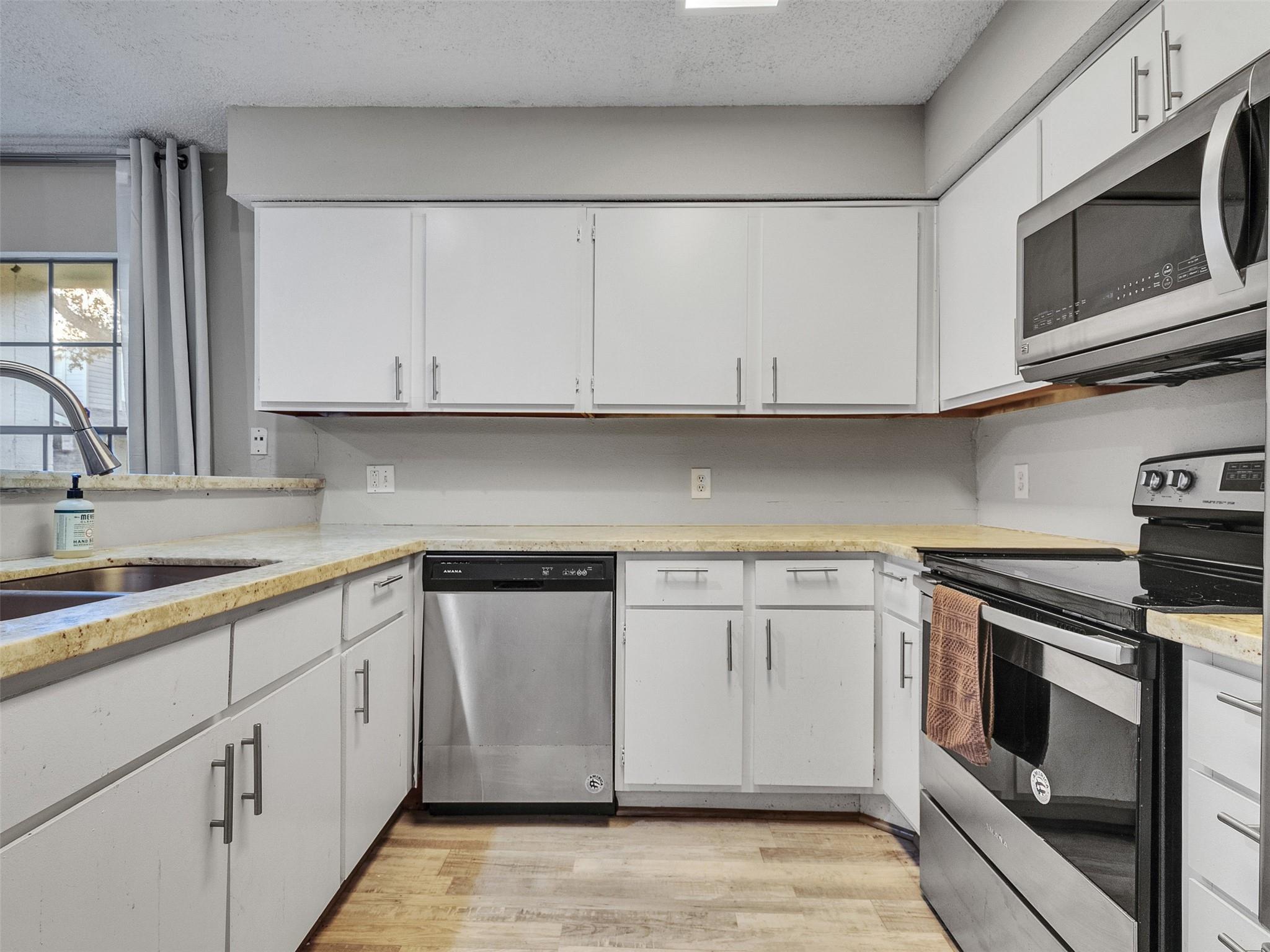 6191 Ludington Drive # 903