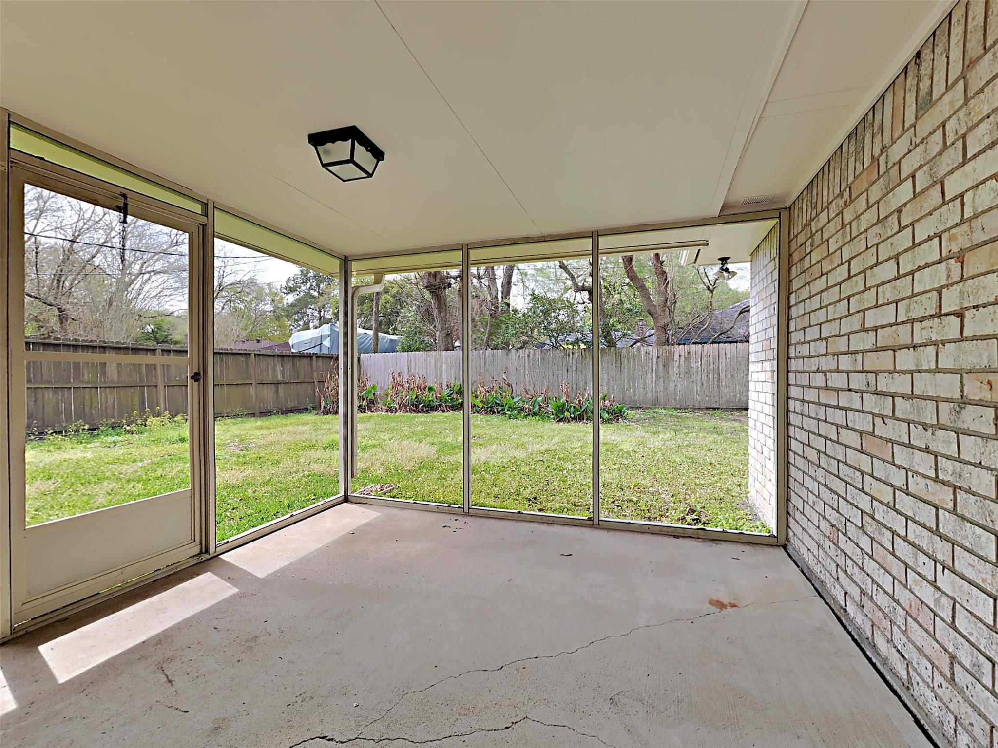 207 Oakwood Street