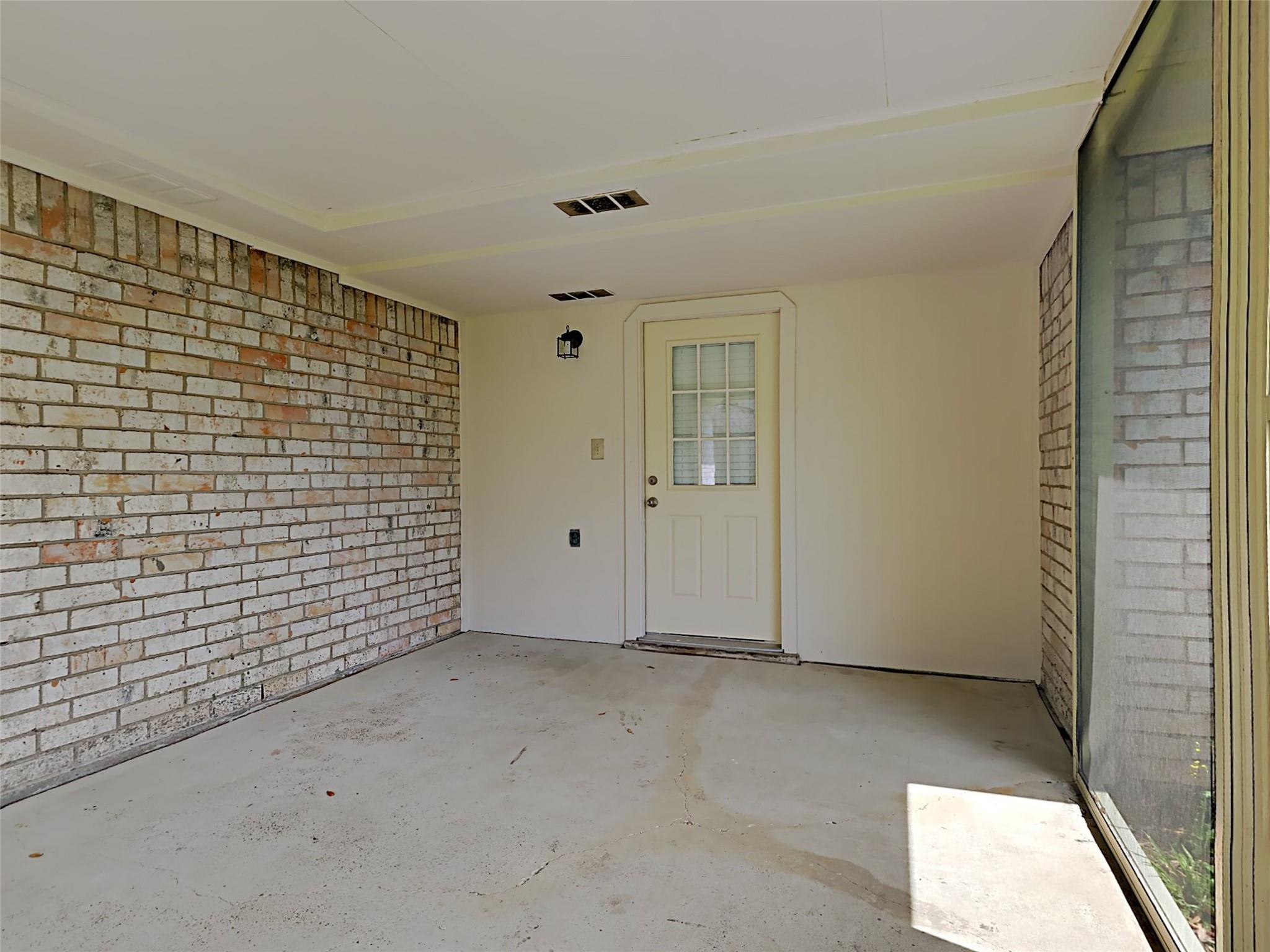 207 Oakwood Street