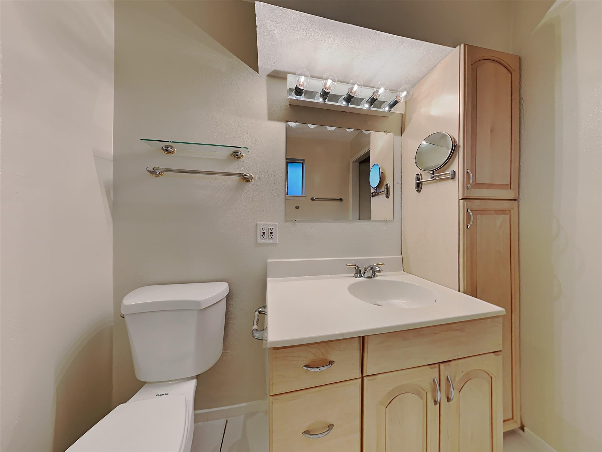 16418 Forest Bend Avenue