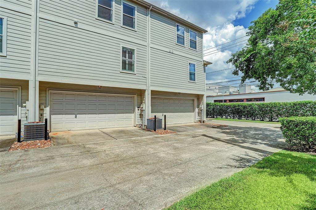 934 E Heights Hollow Lane