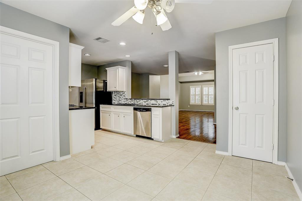 934 E Heights Hollow Lane